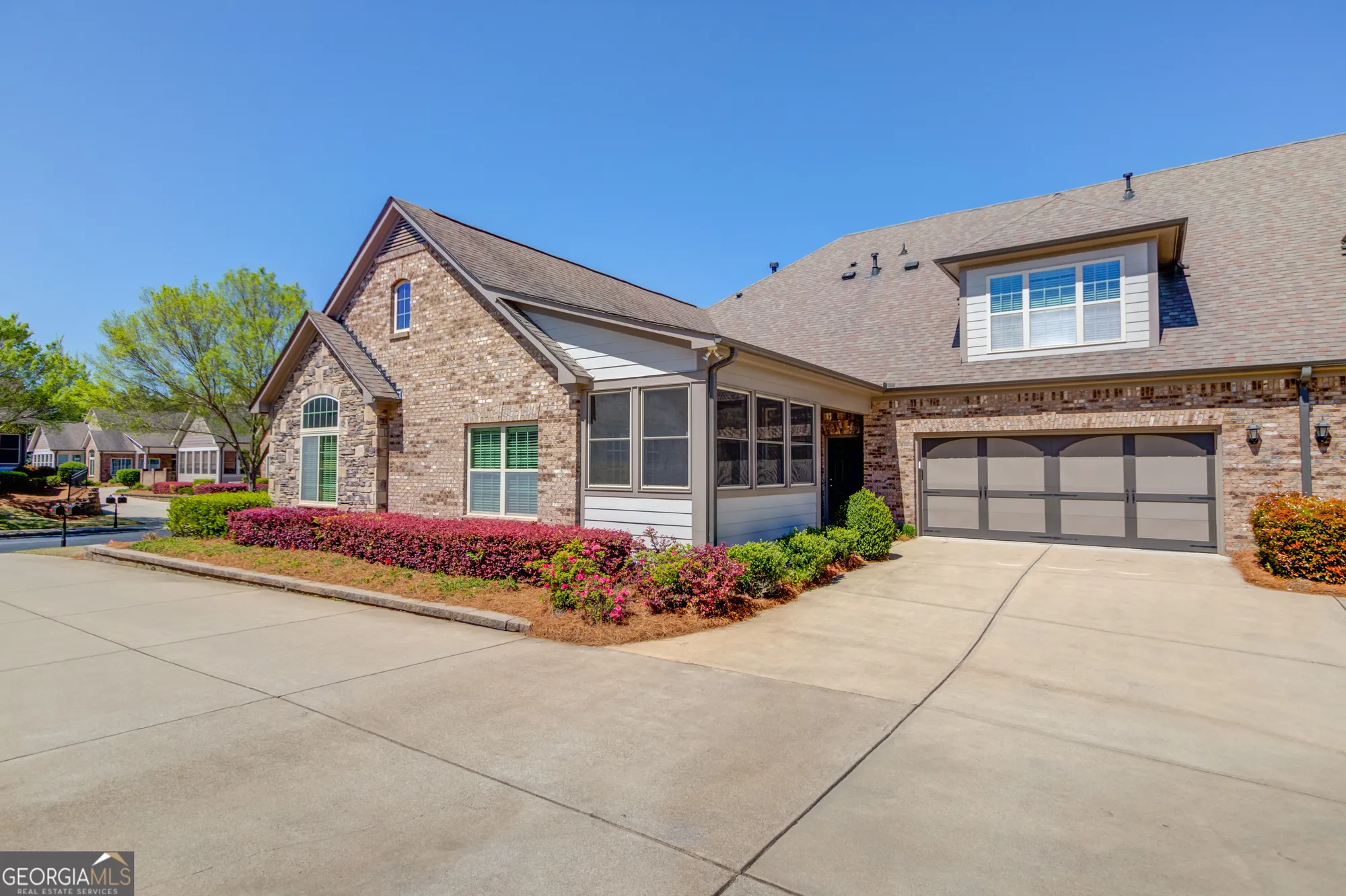 Property Slideshow image 7 of 42 | 4321 lanier ridge walk, Cumming, GA, 30041