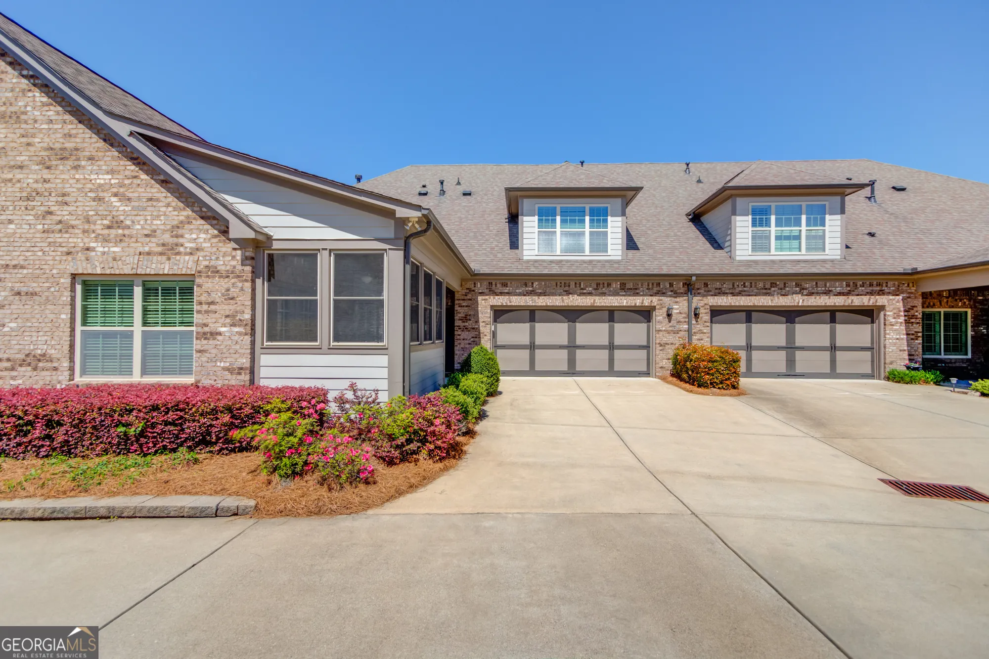 Property Slideshow image 5 of 42 | 4321 lanier ridge walk, Cumming, GA, 30041