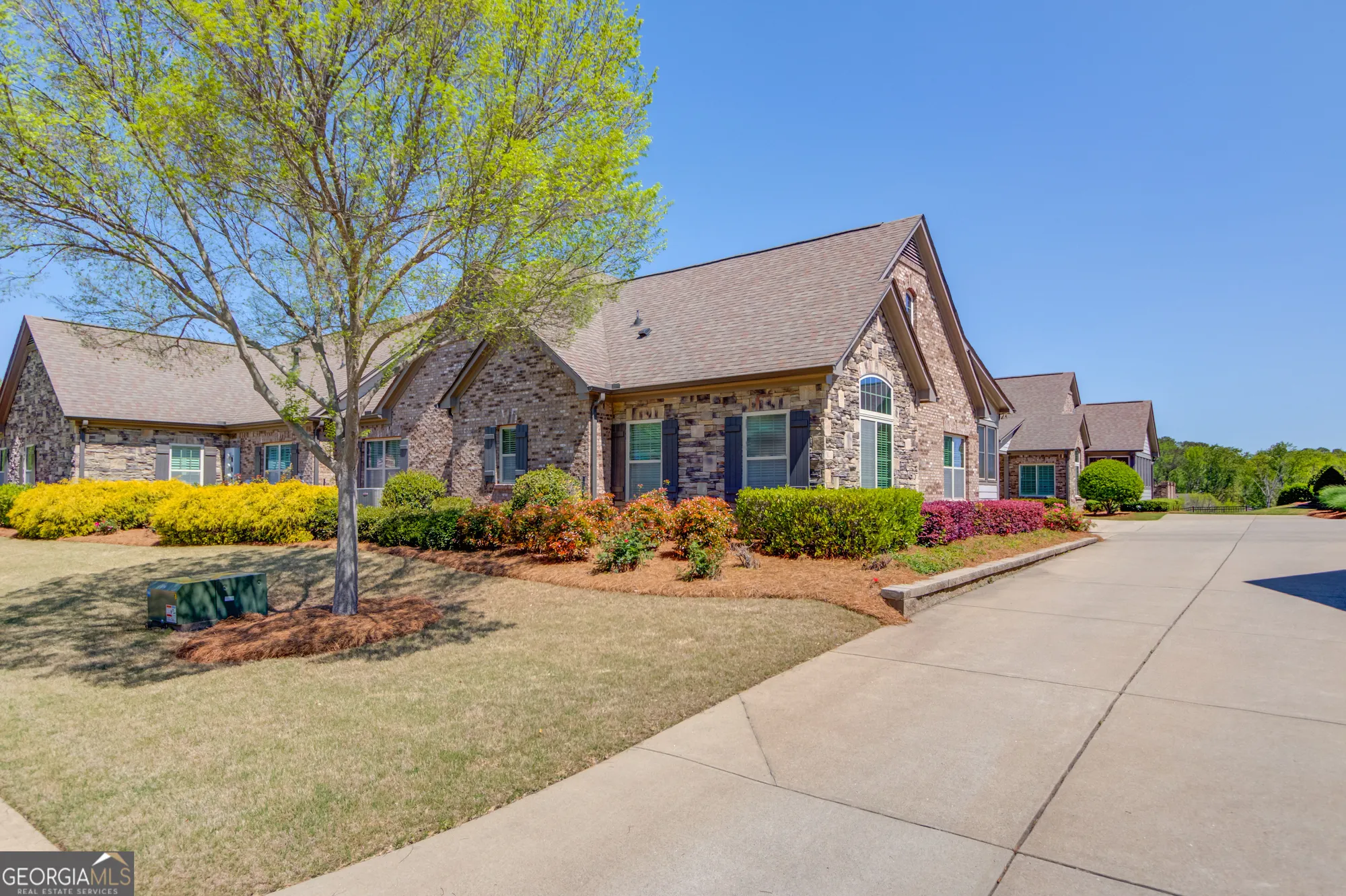 Property Slideshow image 1 of 42 | 4321 lanier ridge walk, Cumming, GA, 30041