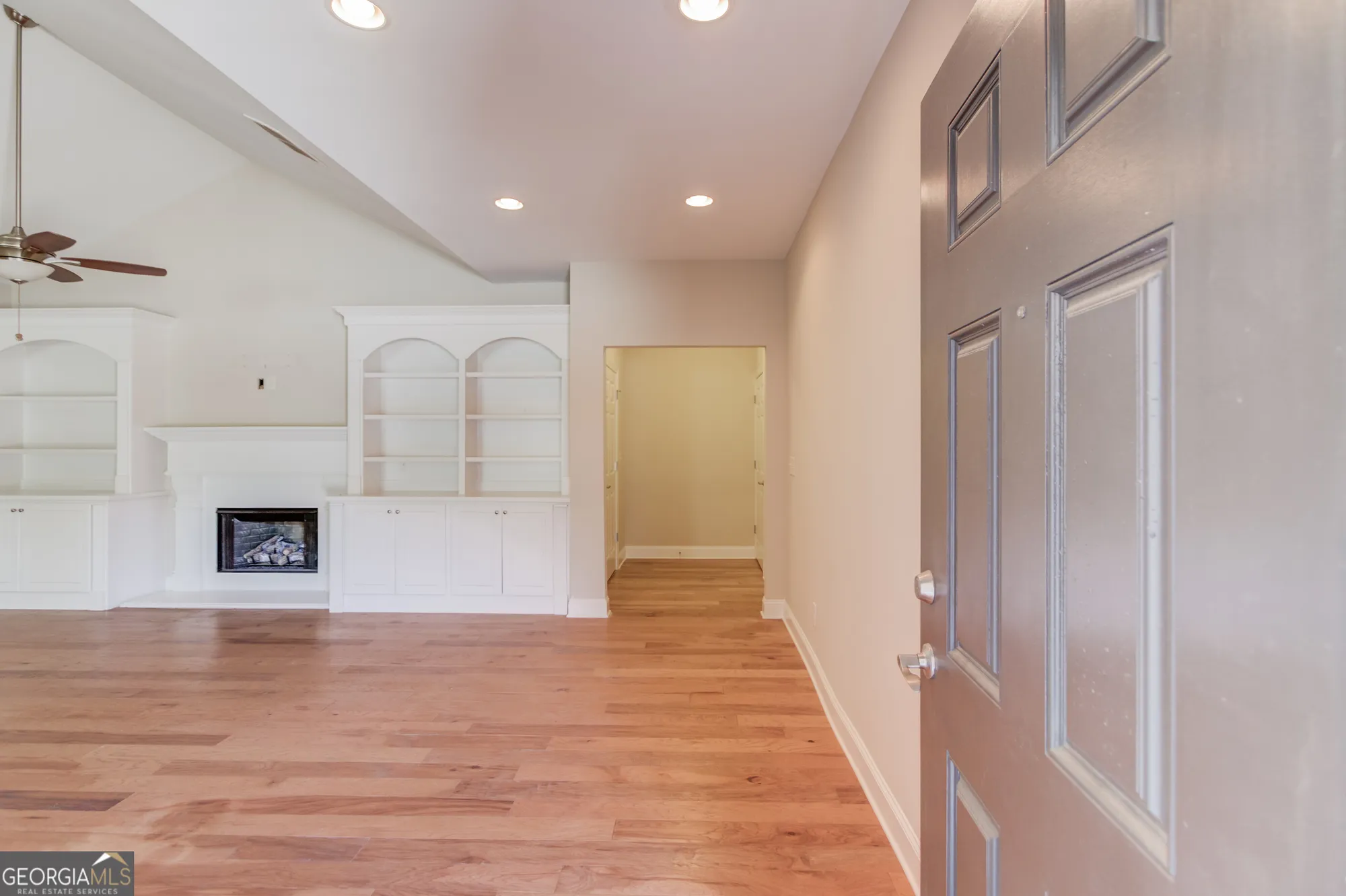 Property Slideshow image 9 of 42 | 4321 lanier ridge walk, Cumming, GA, 30041