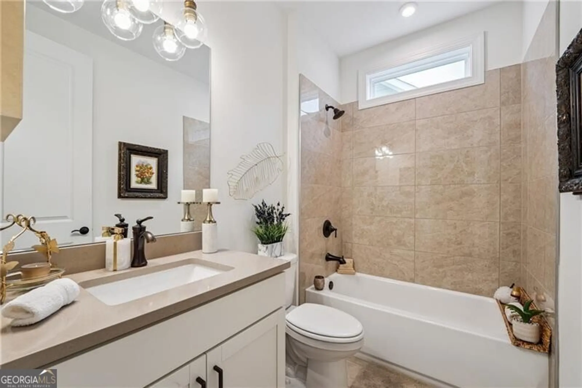 Property Slideshow image 17 of 22 | 103 rabun ct, Hoschton, GA, 30548