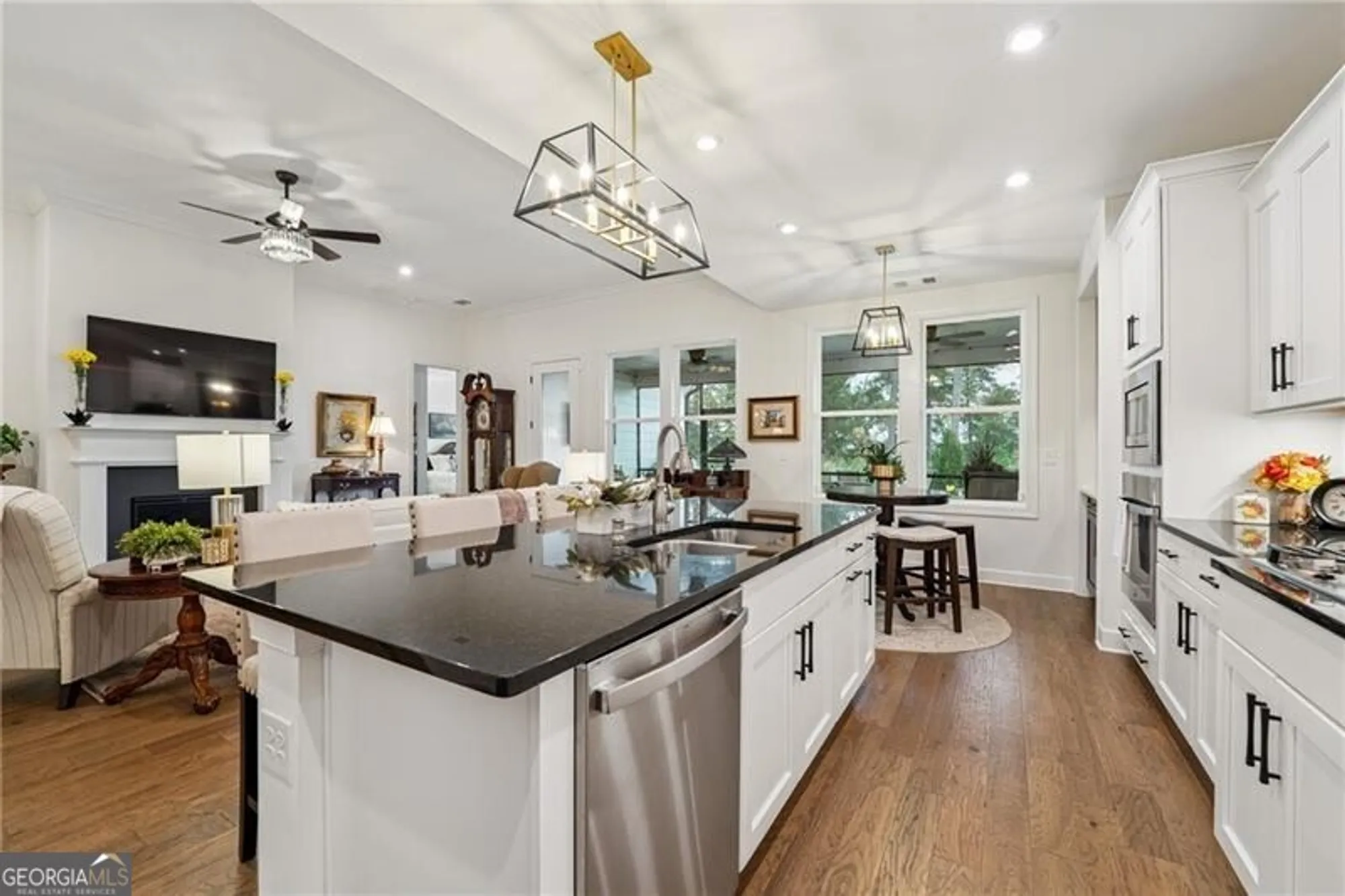 Property Slideshow image 9 of 22 | 103 rabun ct, Hoschton, GA, 30548