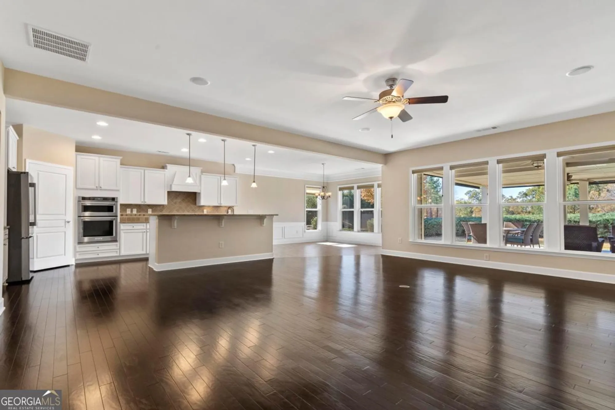 Property Slideshow image 18 of 51 | 1111 lakefront ct, Greensboro, GA, 30642