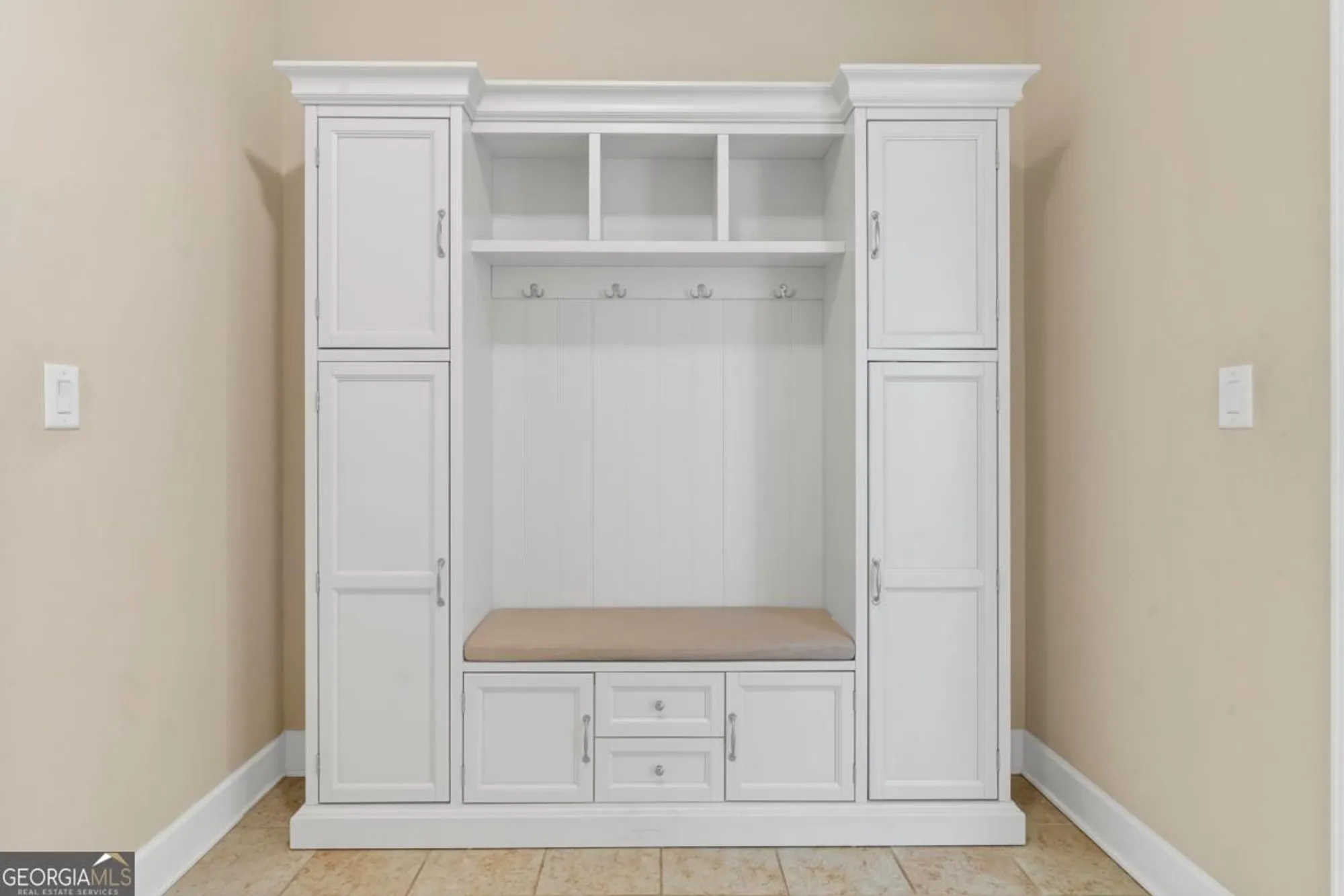 Property Slideshow image 43 of 51 | 1111 lakefront ct, Greensboro, GA, 30642