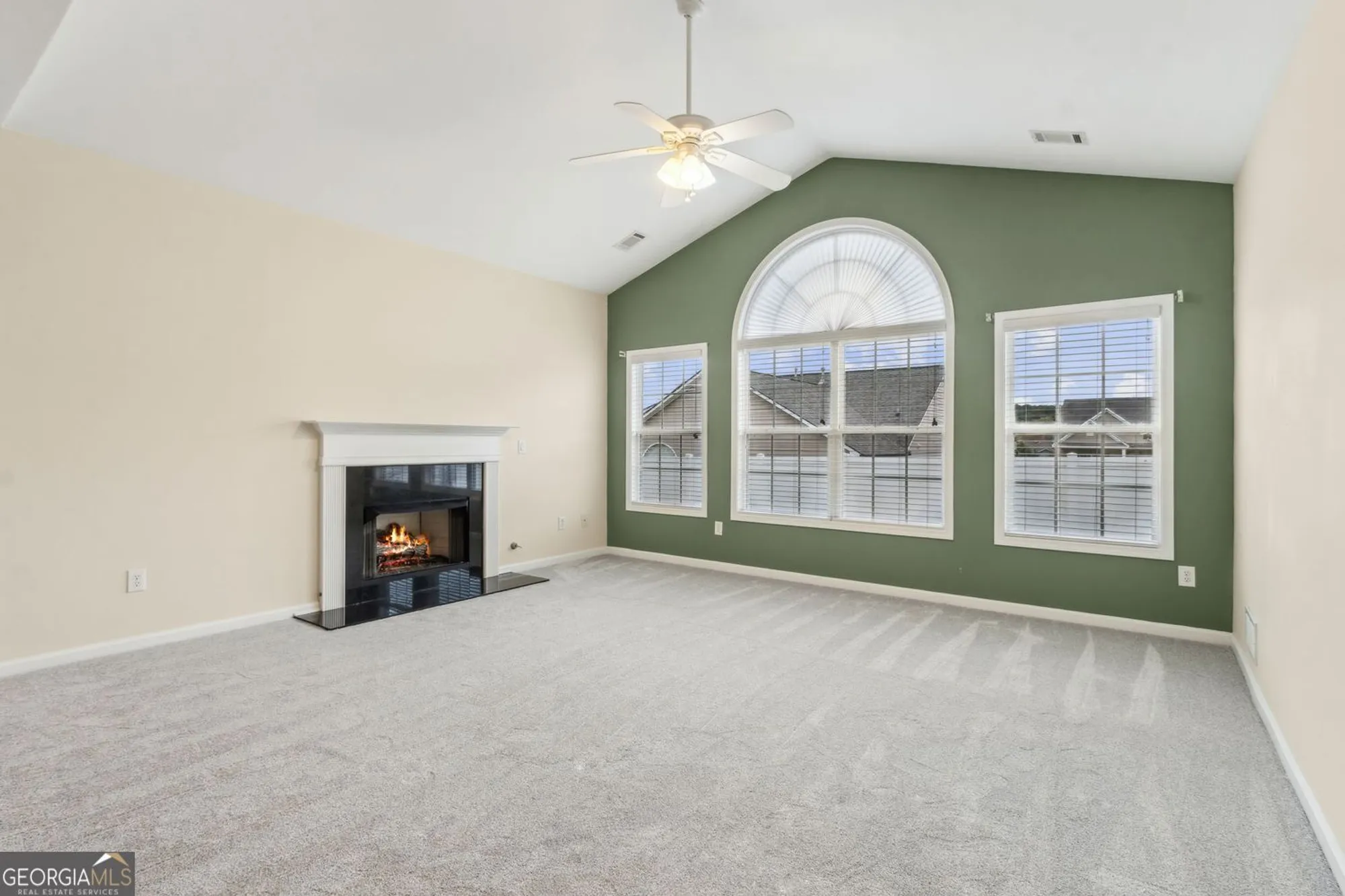 Property Slideshow image 2 of 52 | 816 ideal pl, Winder, GA, 30680