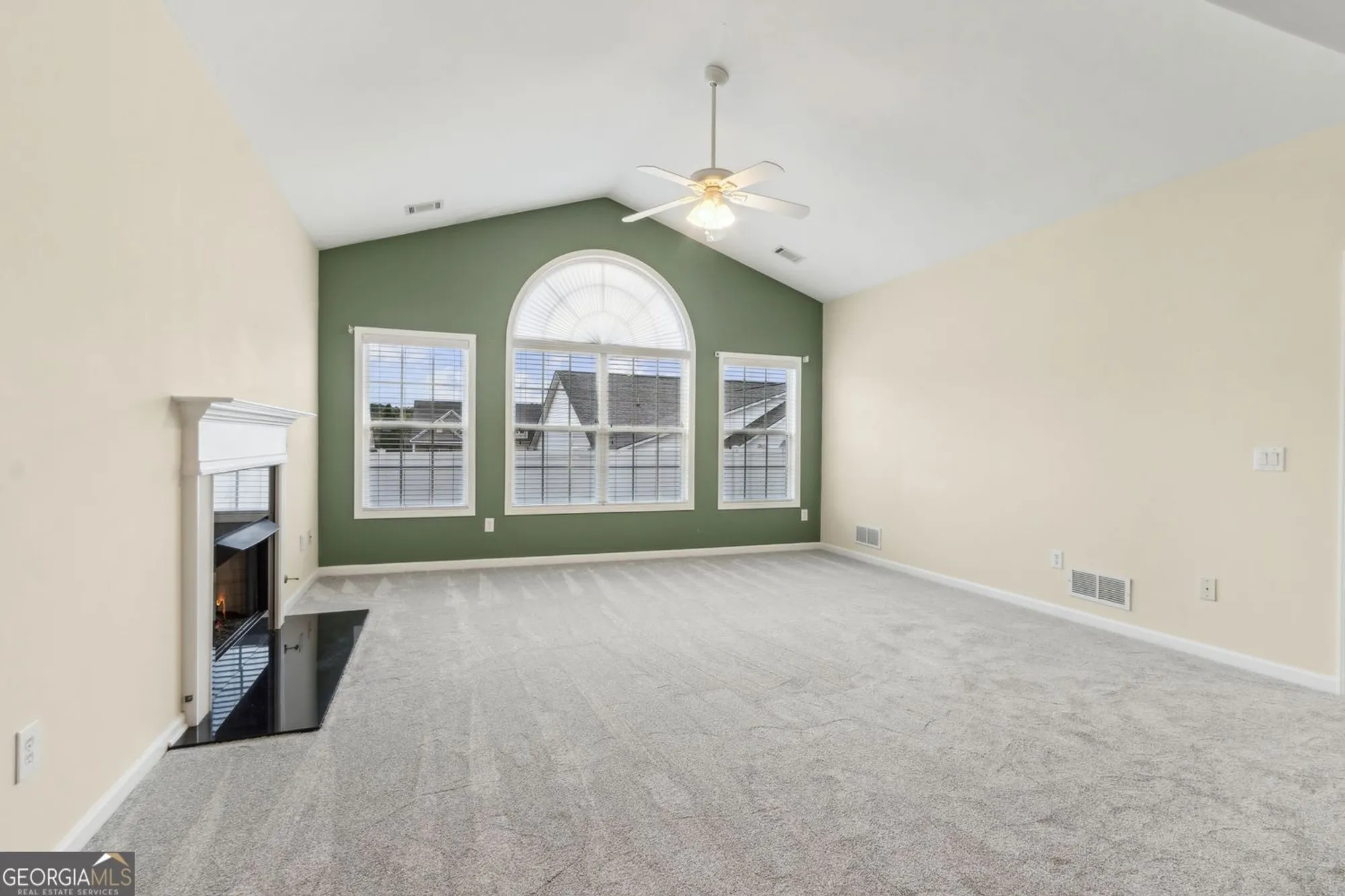 Property Slideshow image 13 of 52 | 816 ideal pl, Winder, GA, 30680