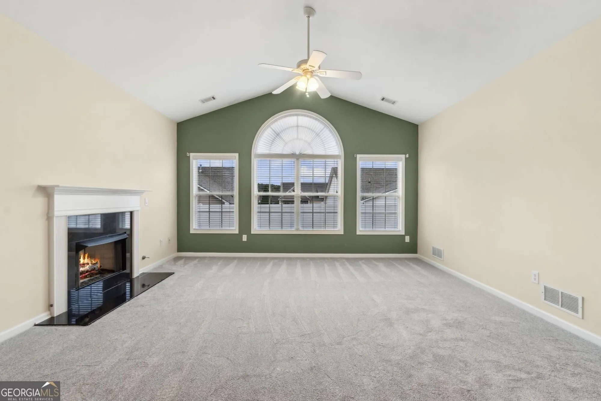 Property Slideshow image 12 of 52 | 816 ideal pl, Winder, GA, 30680