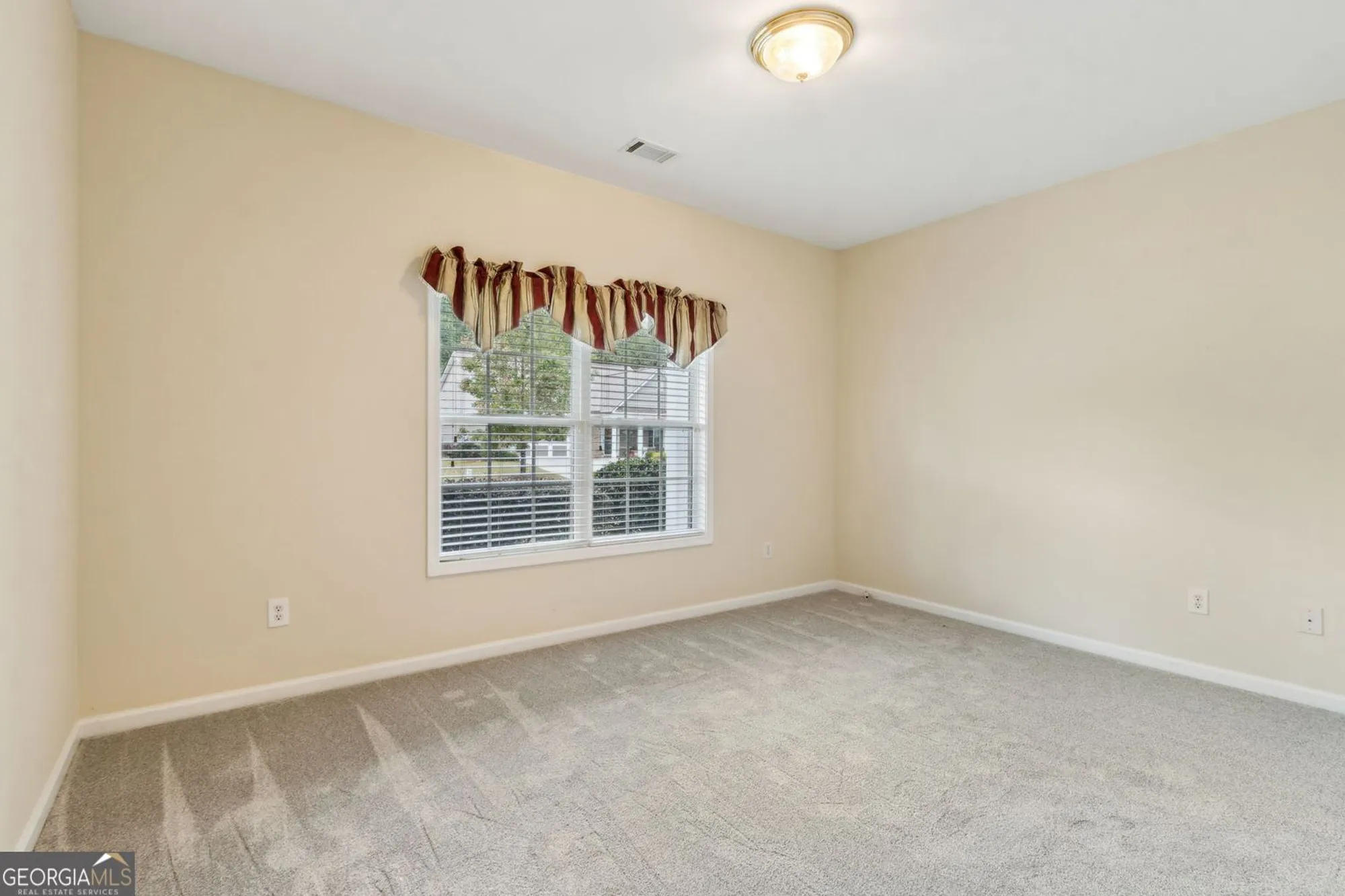 Property Slideshow image 38 of 52 | 816 ideal pl, Winder, GA, 30680