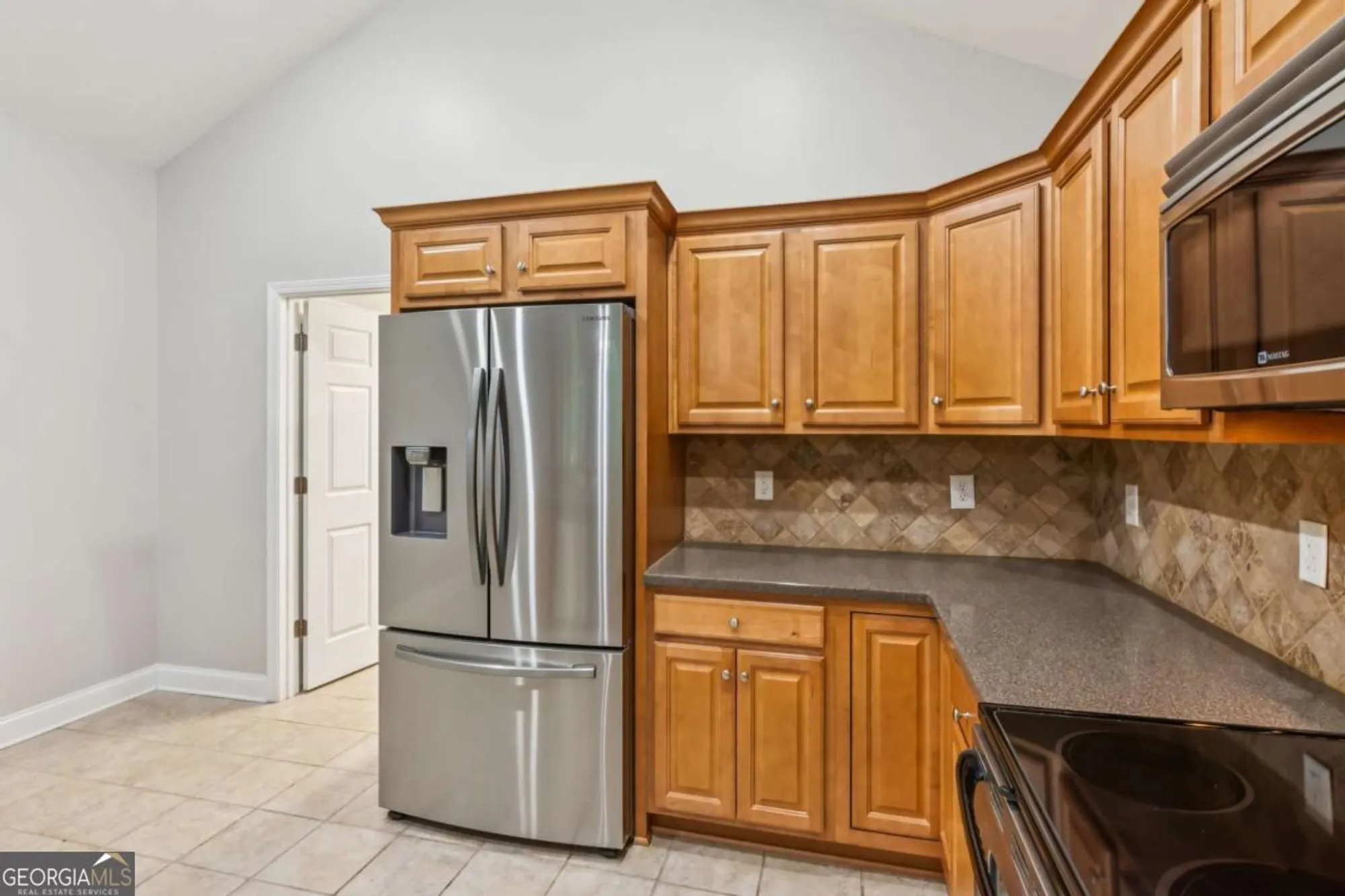 Property Slideshow image 10 of 30 | 2593 grapevine cir # 301, Cumming, GA, 30041