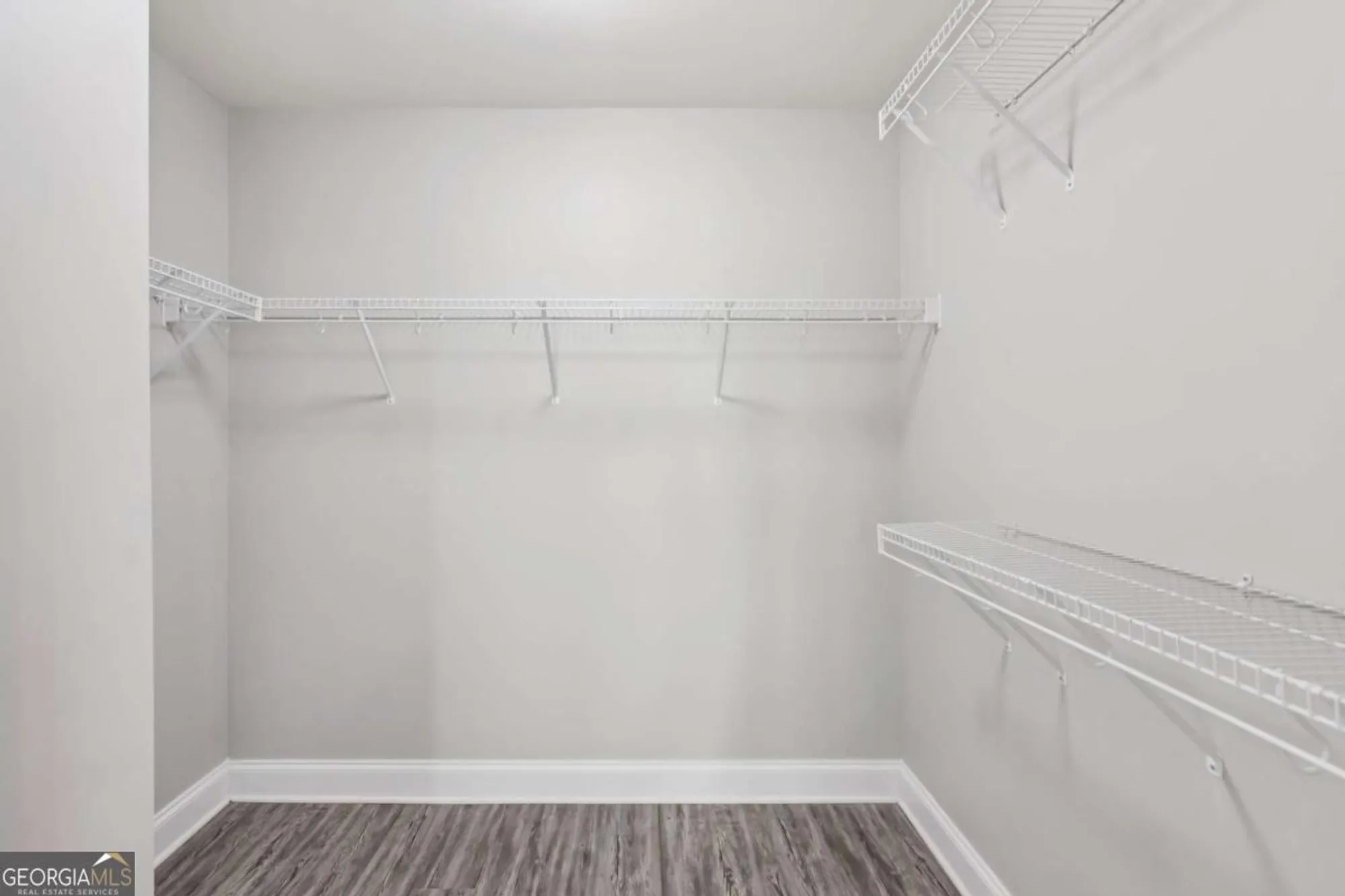 Property Slideshow image 19 of 30 | 2593 grapevine cir # 301, Cumming, GA, 30041