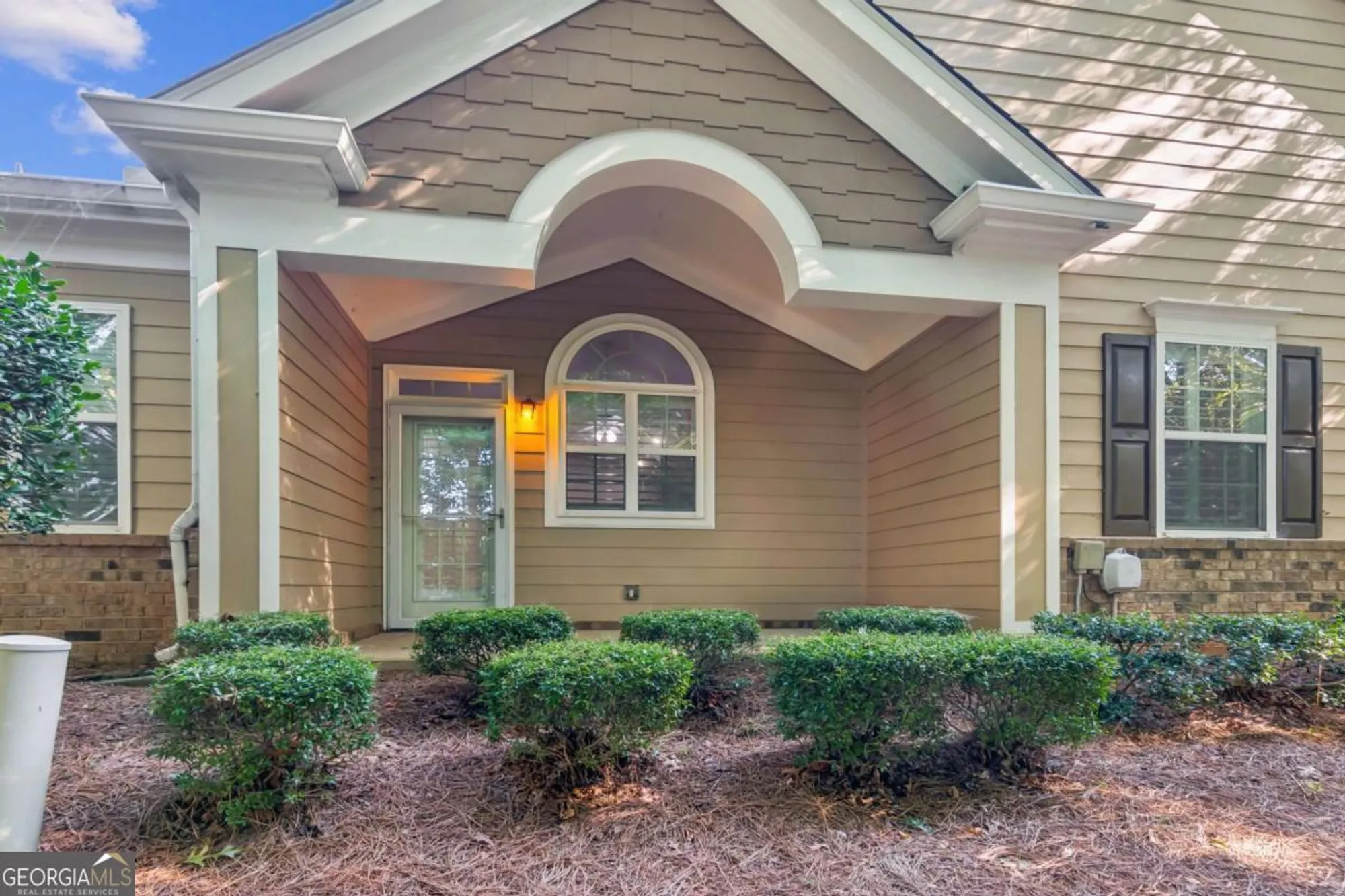 Property Slideshow image 27 of 30 | 2593 grapevine cir # 301, Cumming, GA, 30041