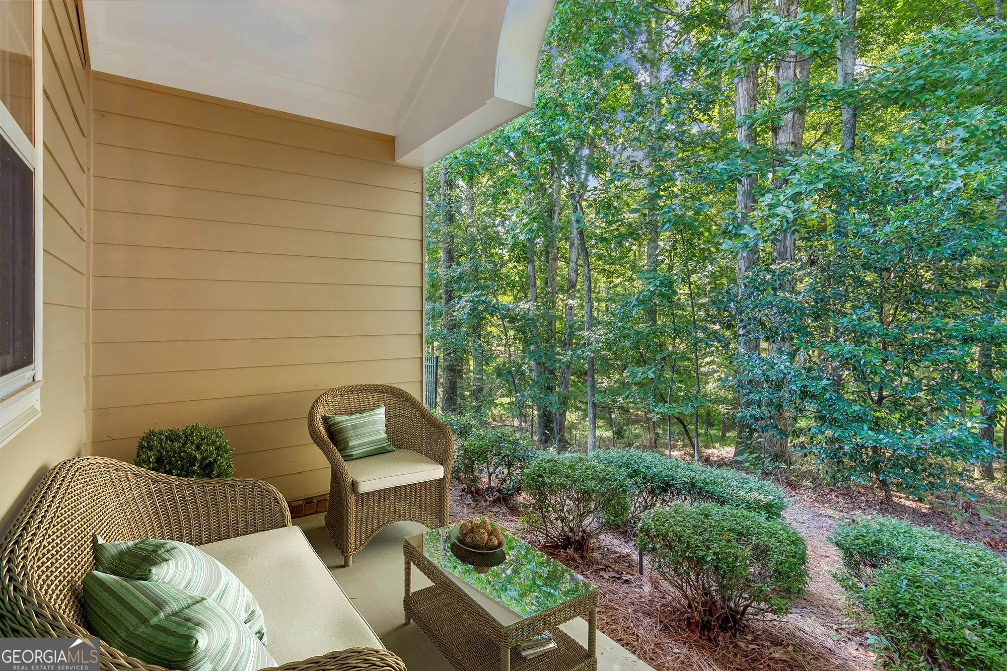 Property Slideshow image 26 of 30 | 2593 grapevine cir # 301, Cumming, GA, 30041