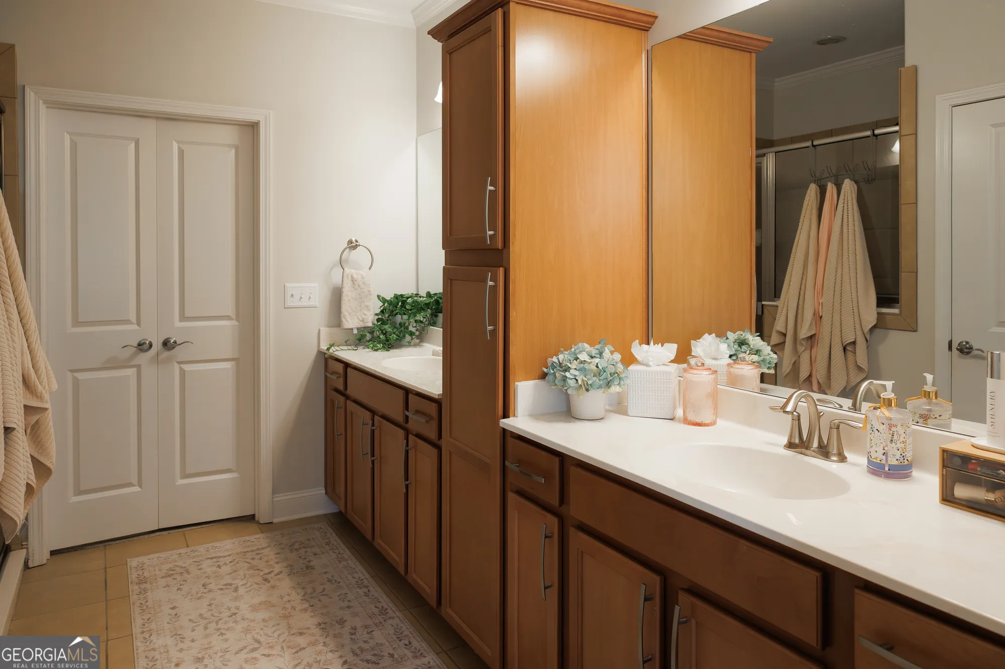 Property Slideshow image 19 of 42 | 2699 middlecreek way, Cumming, GA, 30041