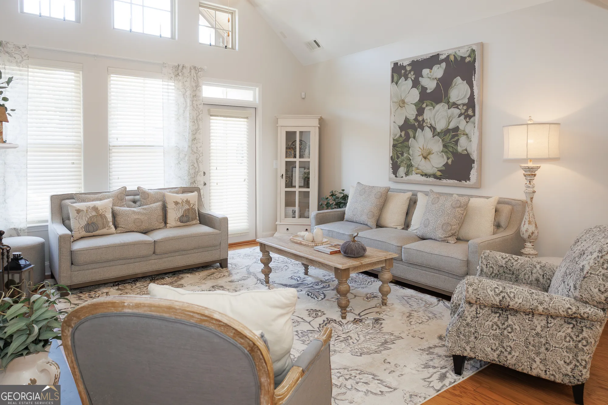Property Slideshow image 8 of 42 | 2699 middlecreek way, Cumming, GA, 30041