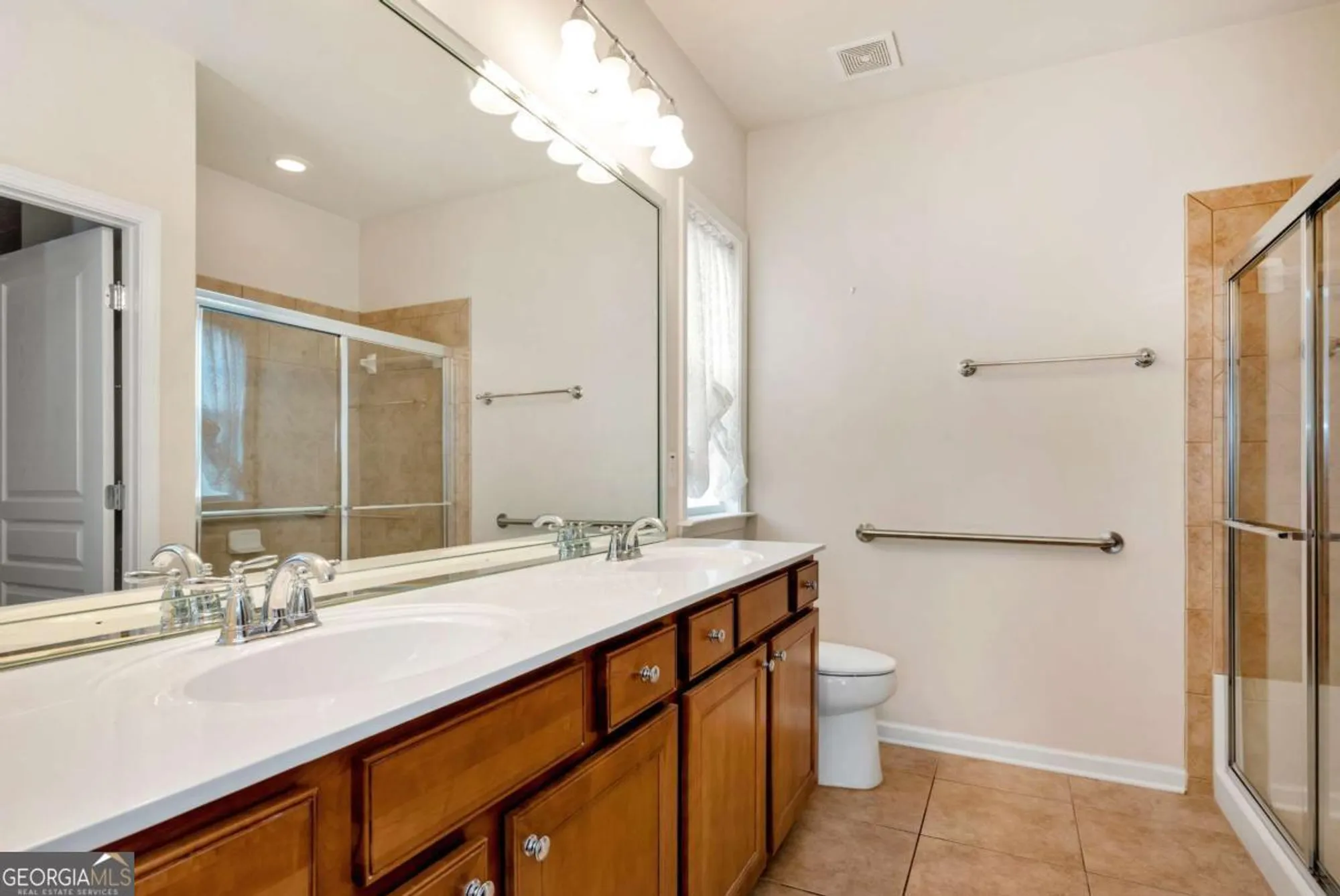 Property Slideshow image 49 of 66 | 6220 ivy stone way, Hoschton, GA, 30548