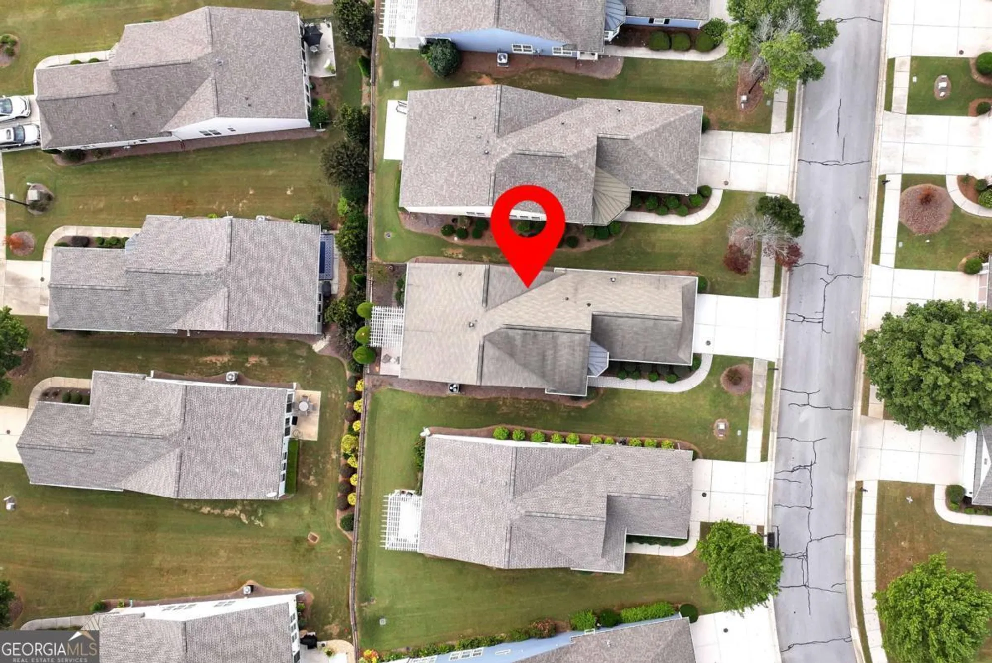 Property Slideshow image 18 of 66 | 6220 ivy stone way, Hoschton, GA, 30548