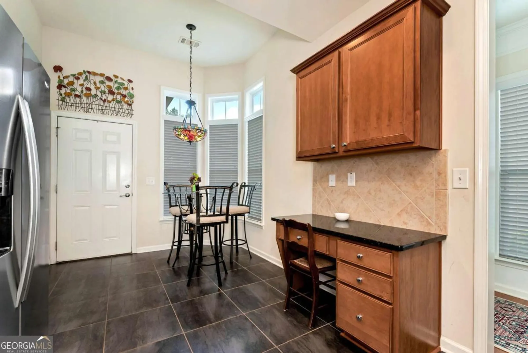 Property Slideshow image 26 of 66 | 6220 ivy stone way, Hoschton, GA, 30548