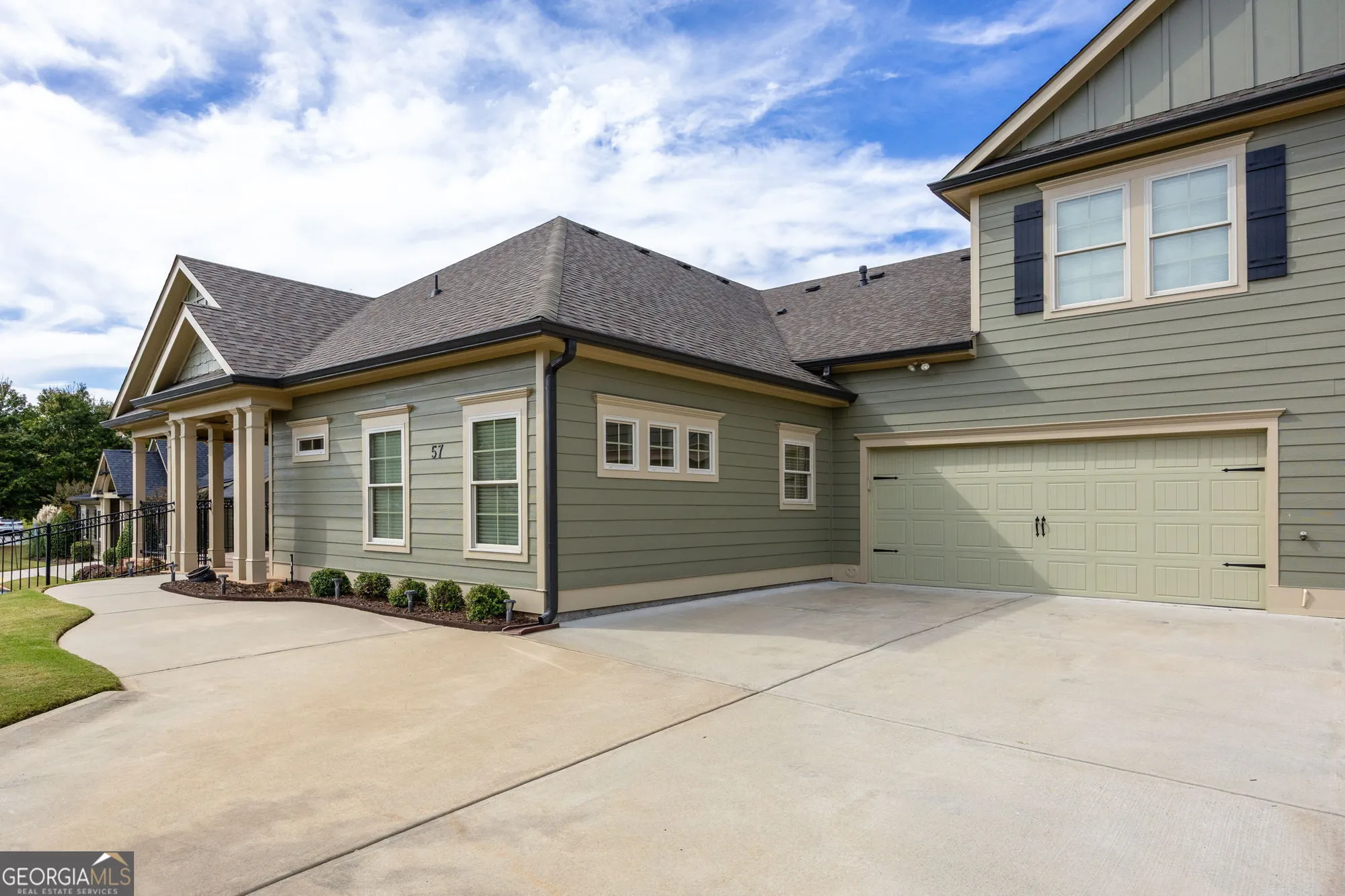 Property Slideshow image 5 of 48 | 57 cedarcrest village ln, Acworth, GA, 30101