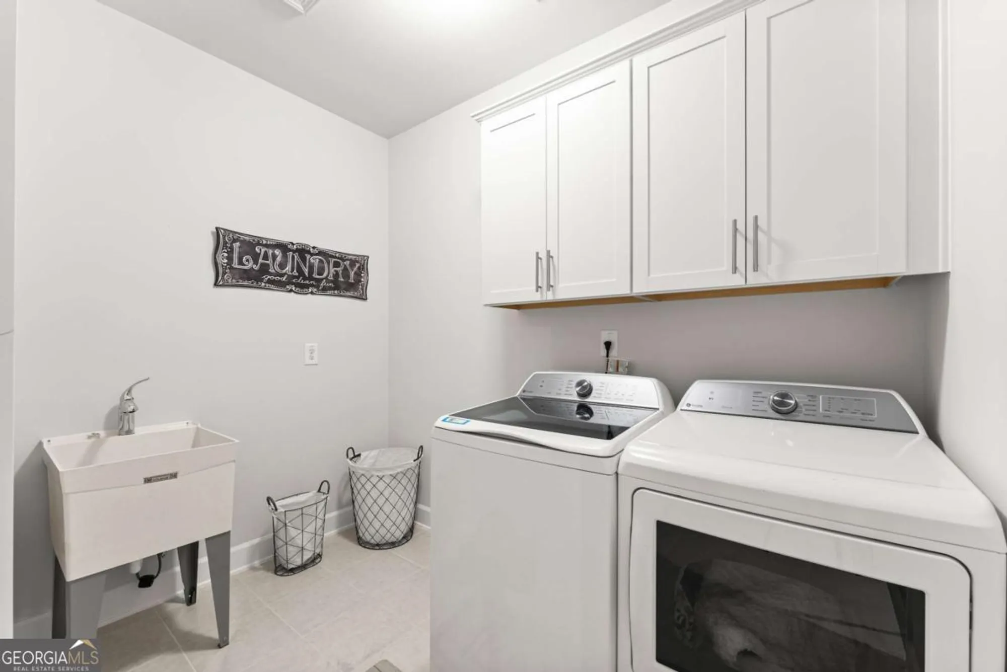 Property Slideshow image 9 of 18 | 5153 morrell rd, Hoschton, GA, 30548