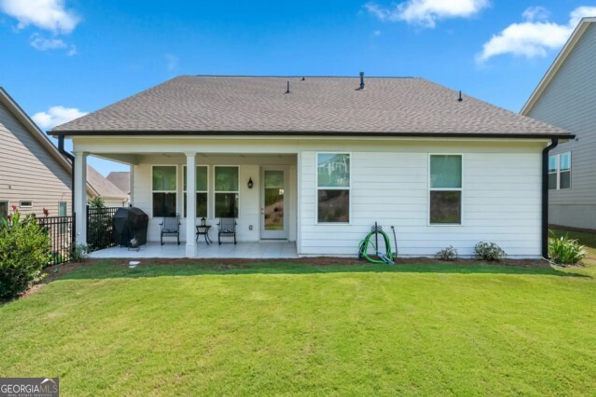 Property Slideshow image 35 of 82 | 215 silver ct # 2, Hoschton, GA, 30548