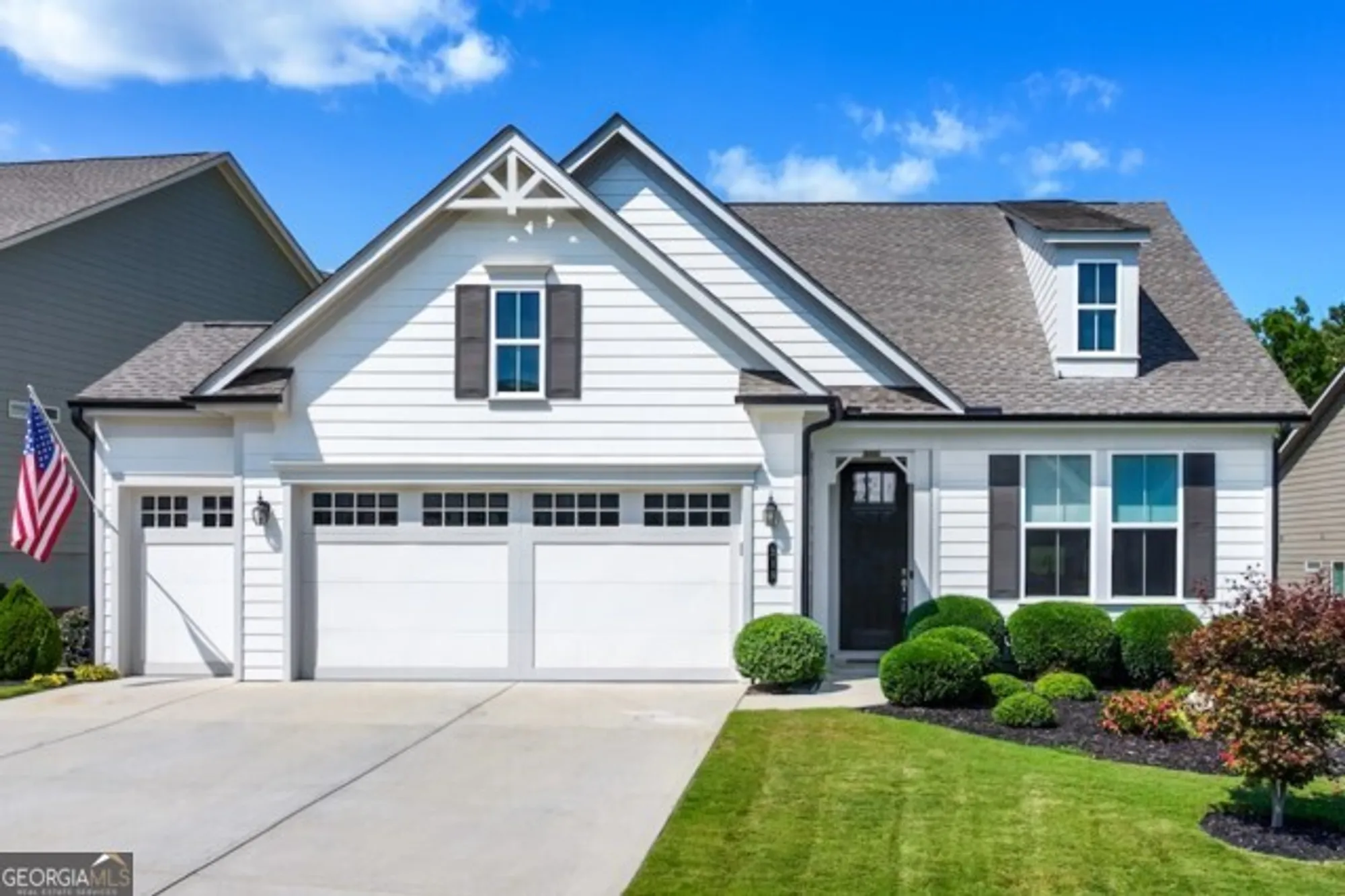 Property Slideshow image 3 of 82 | 215 silver ct # 2, Hoschton, GA, 30548