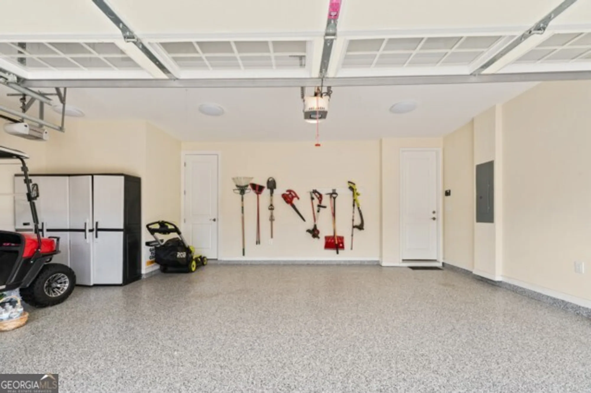 Property Slideshow image 32 of 82 | 215 silver ct # 2, Hoschton, GA, 30548