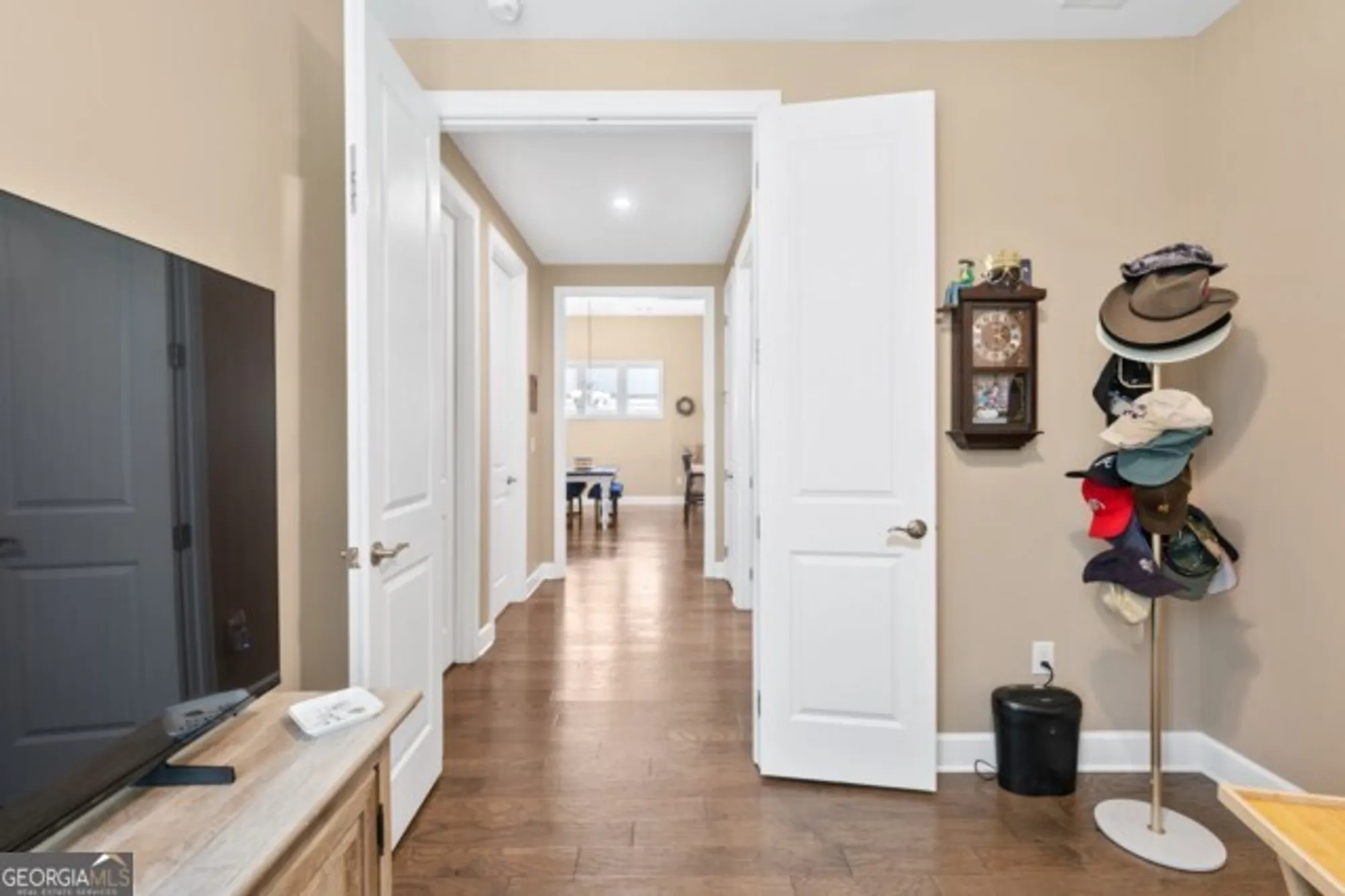 Property Slideshow image 28 of 82 | 215 silver ct # 2, Hoschton, GA, 30548