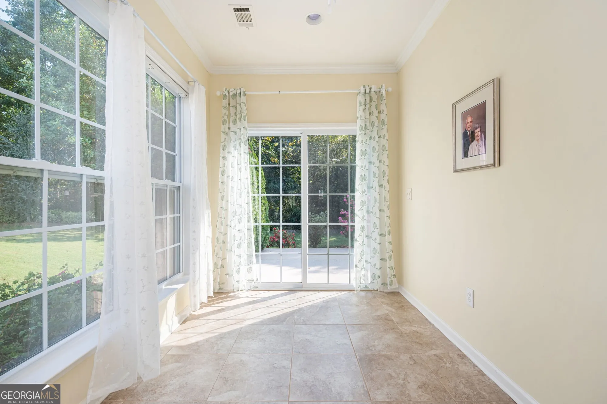 Property Slideshow image 19 of 53 | 6208 longleaf dr, Hoschton, GA, 30548