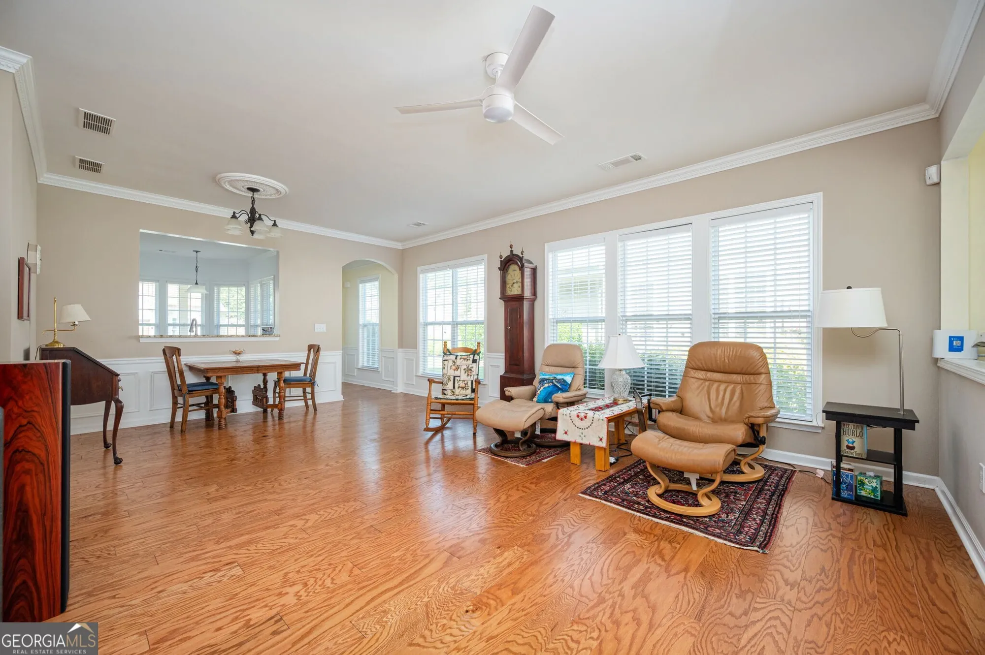 Property Slideshow image 17 of 53 | 6208 longleaf dr, Hoschton, GA, 30548