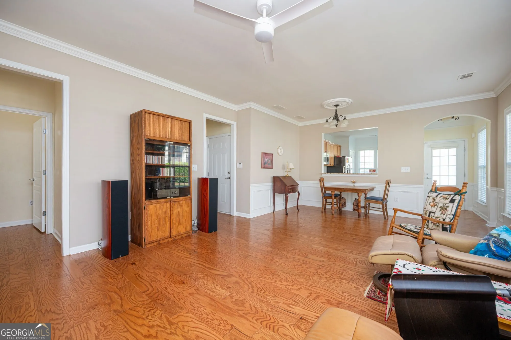 Property Slideshow image 16 of 53 | 6208 longleaf dr, Hoschton, GA, 30548