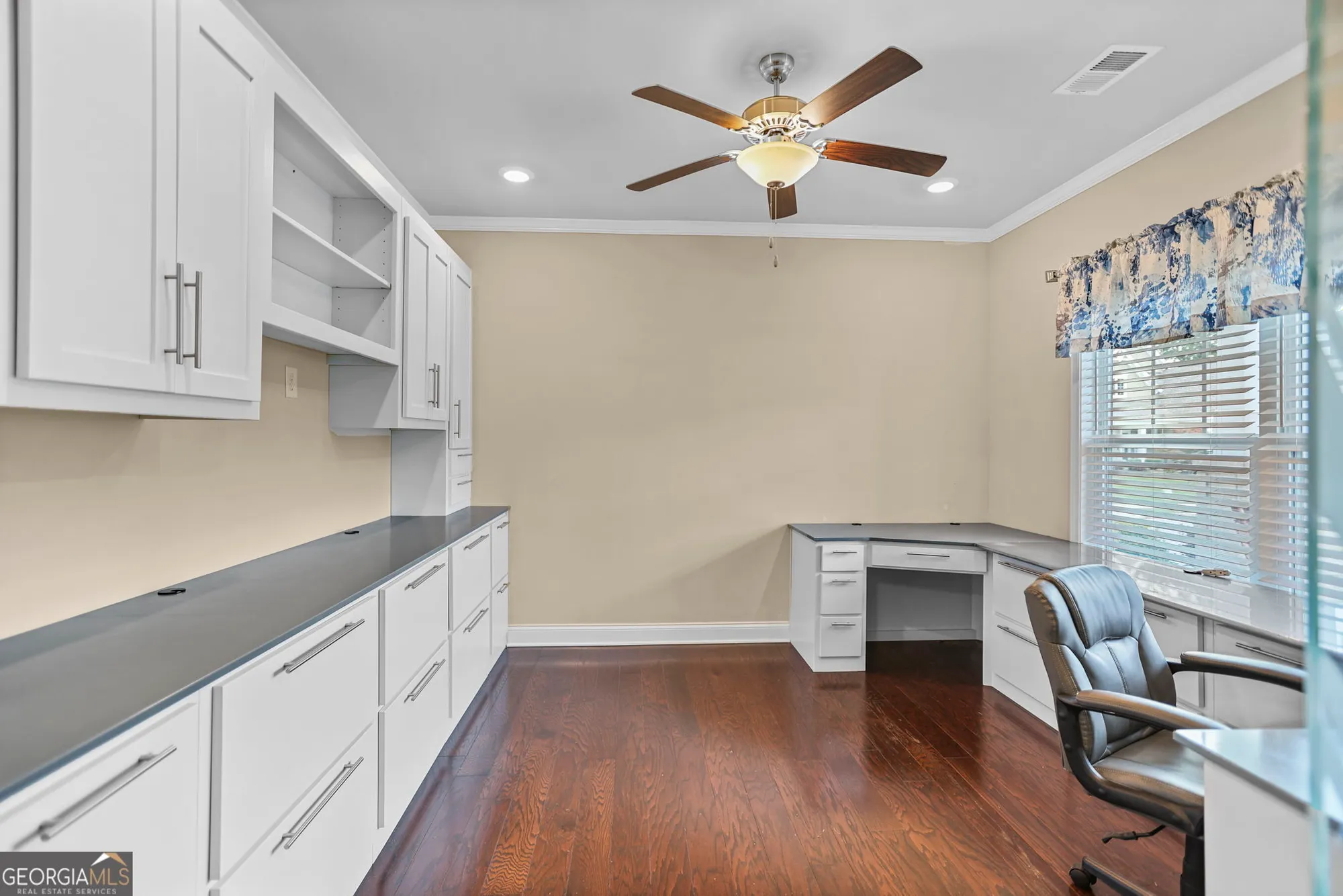 Property Slideshow image 8 of 52 | 160 maple leaf rd, Sharpsburg, GA, 30277