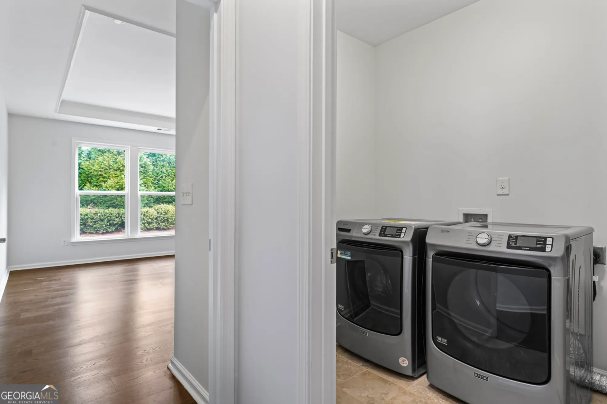 Property Slideshow image 15 of 30 | 135 crape myrtle dr, Griffin, GA, 30223