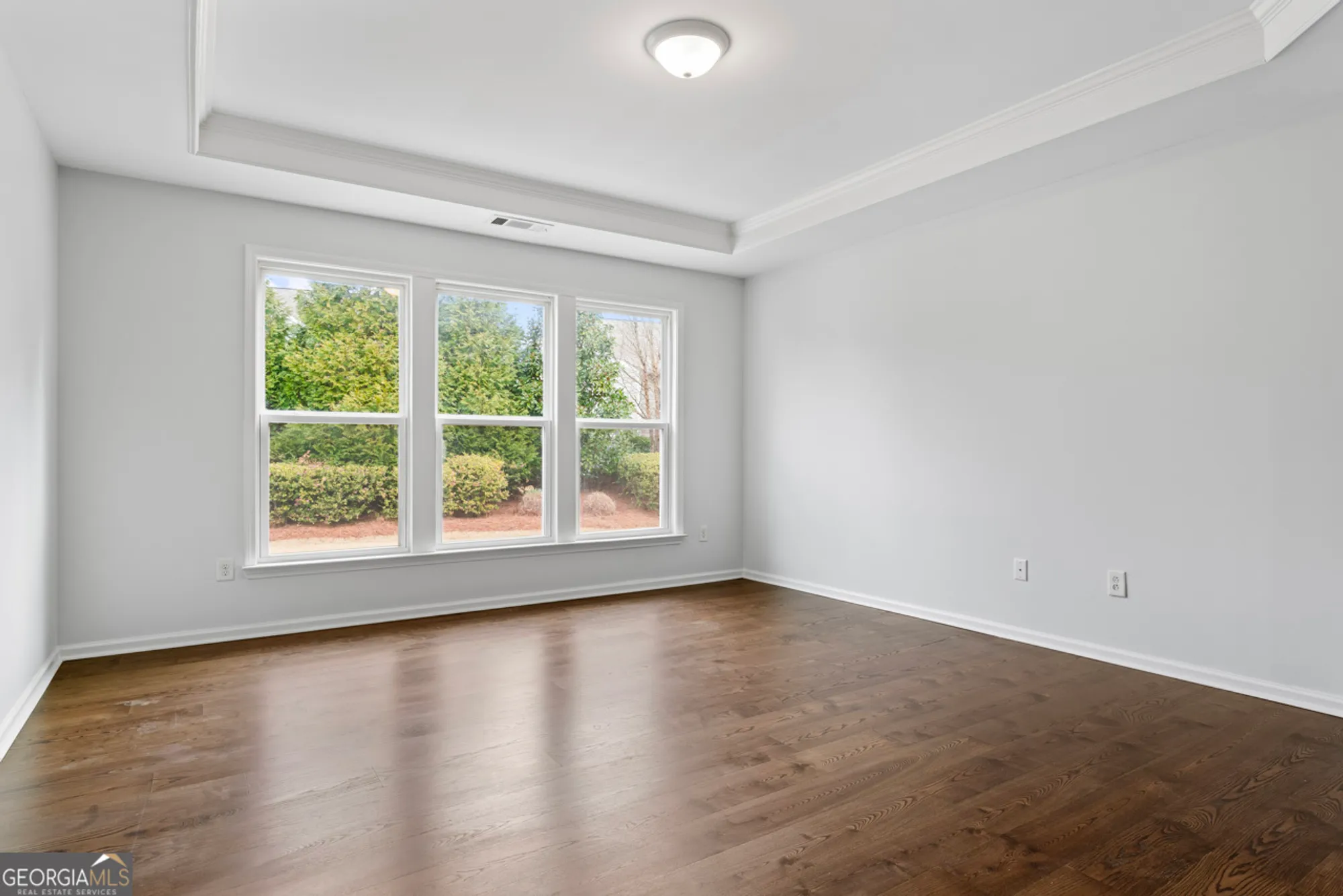 Property Slideshow image 16 of 30 | 135 crape myrtle dr, Griffin, GA, 30223