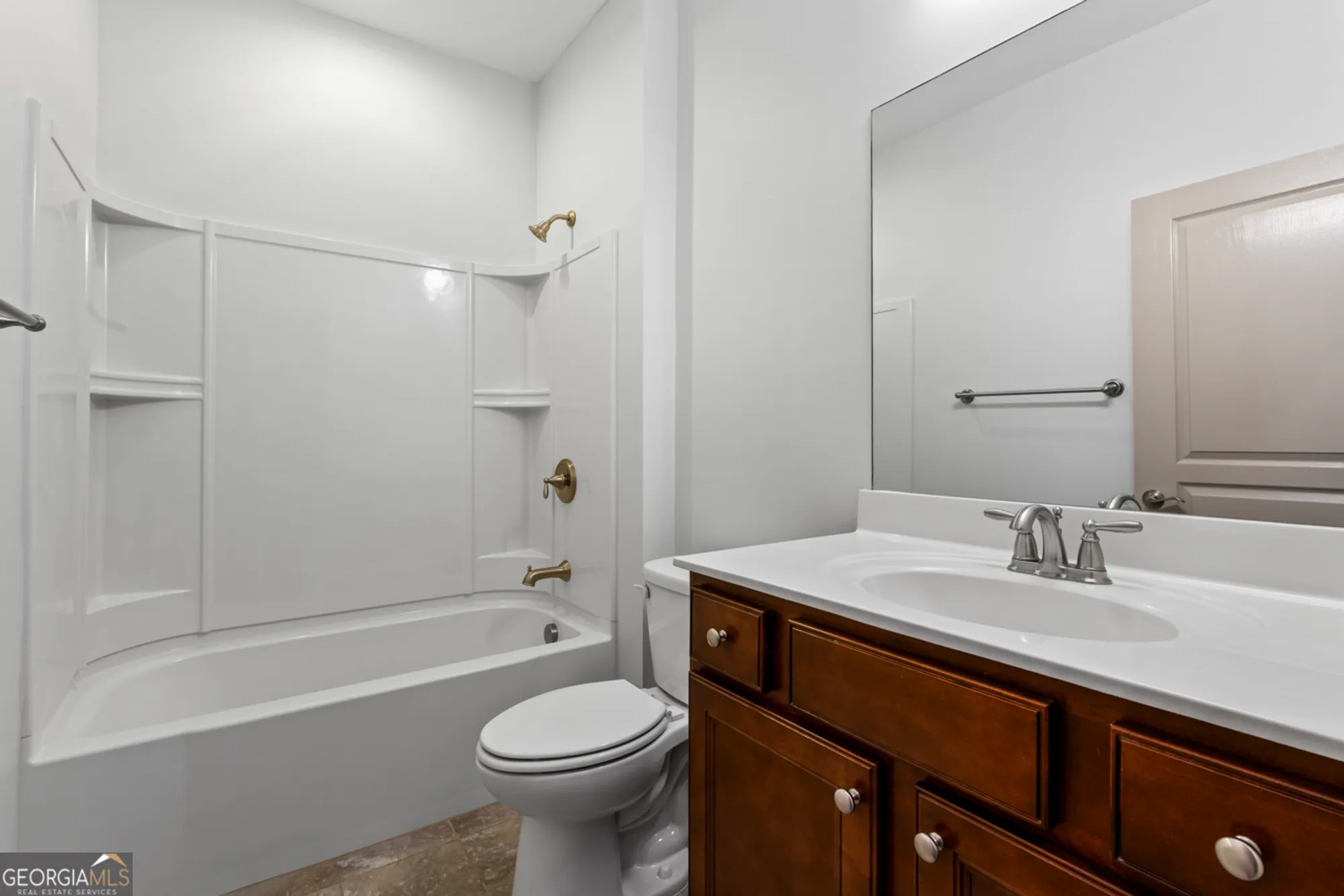 Property Slideshow image 22 of 30 | 135 crape myrtle dr, Griffin, GA, 30223