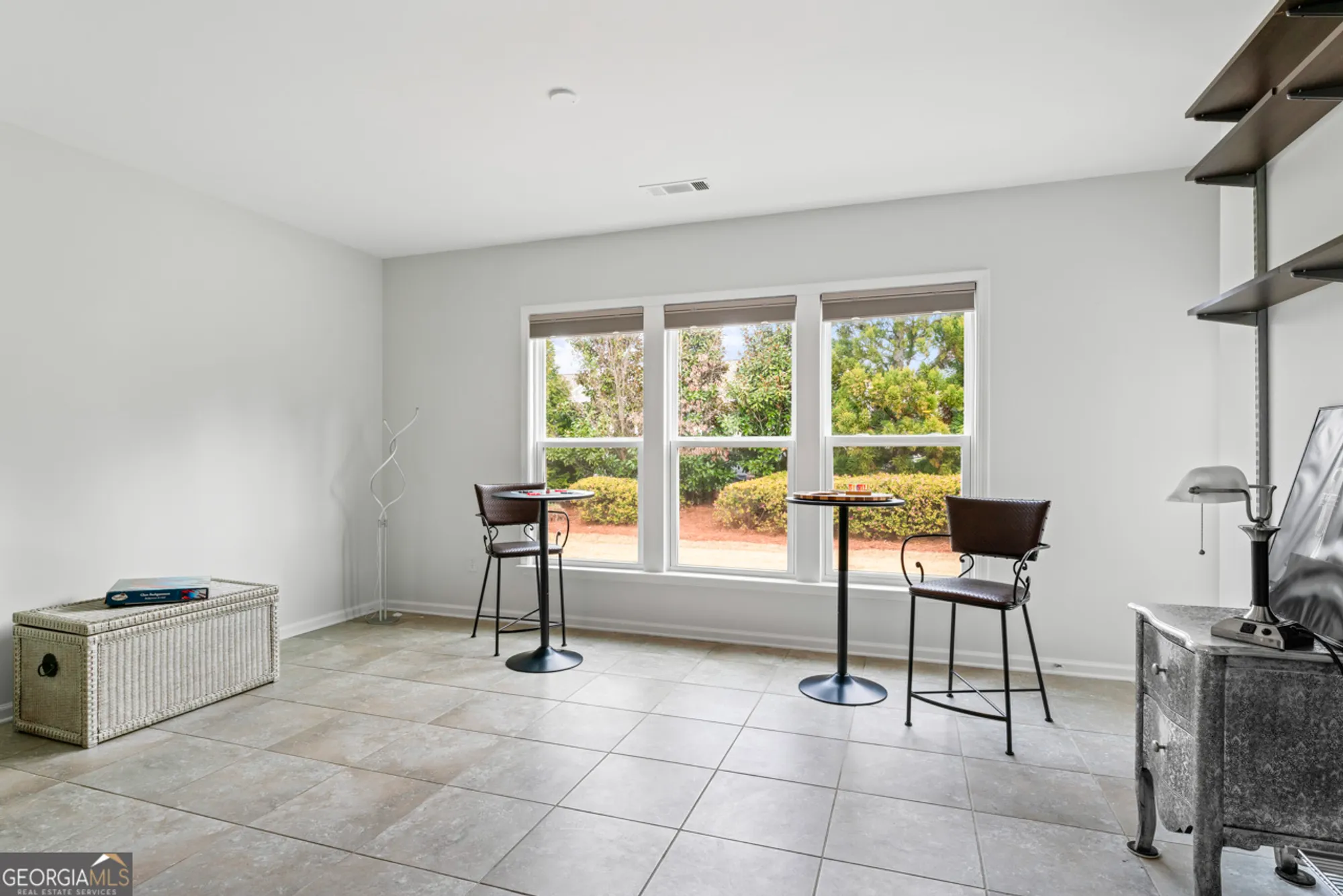 Property Slideshow image 24 of 30 | 135 crape myrtle dr, Griffin, GA, 30223