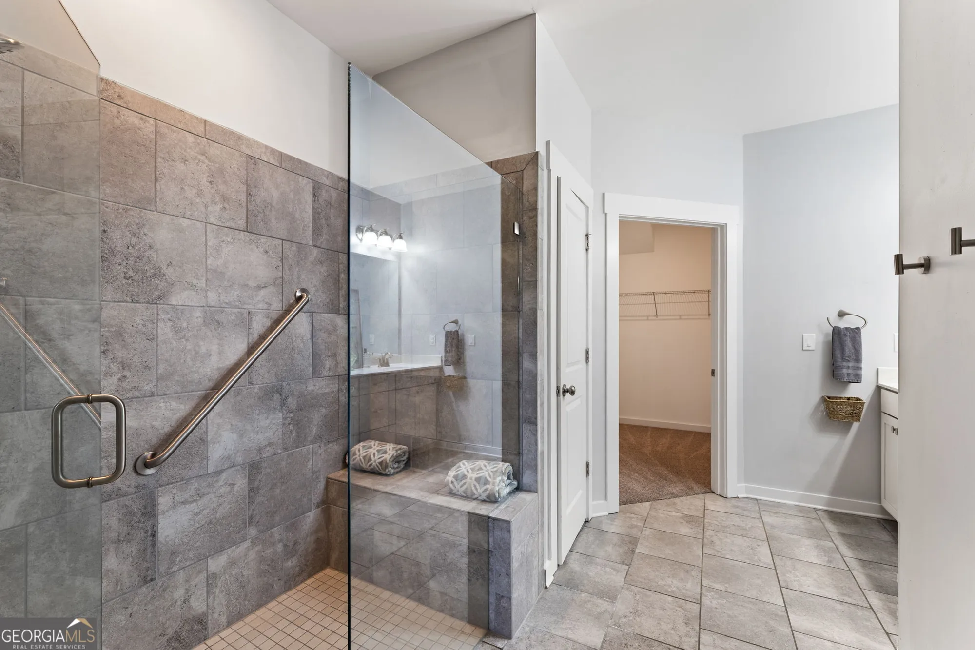 Property Slideshow image 19 of 26 | 2487 rathburn cir, Loganville, GA, 30052