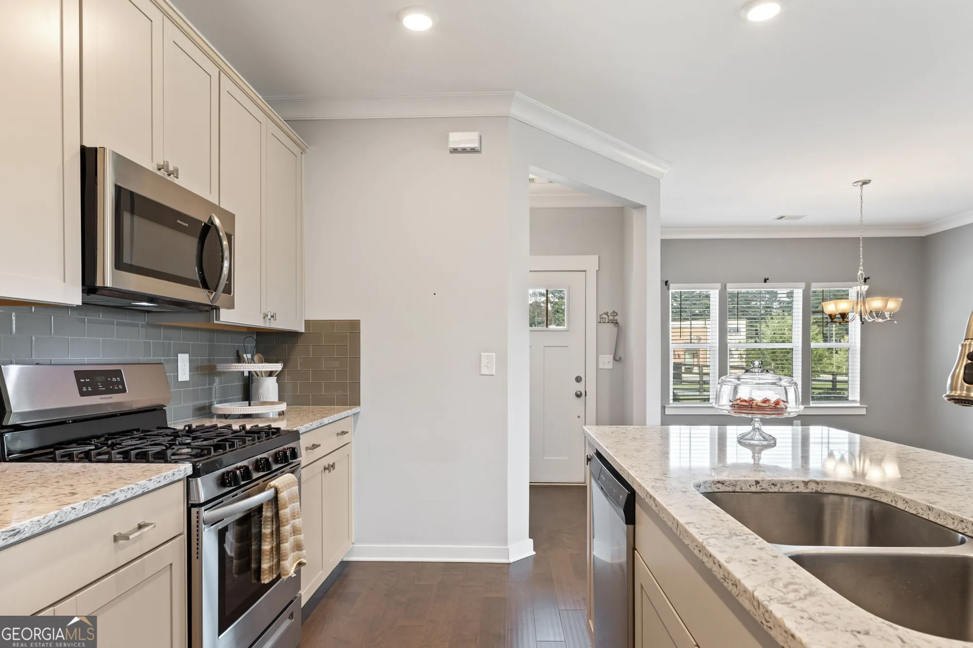 Property Slideshow image 15 of 26 | 2487 rathburn cir, Loganville, GA, 30052