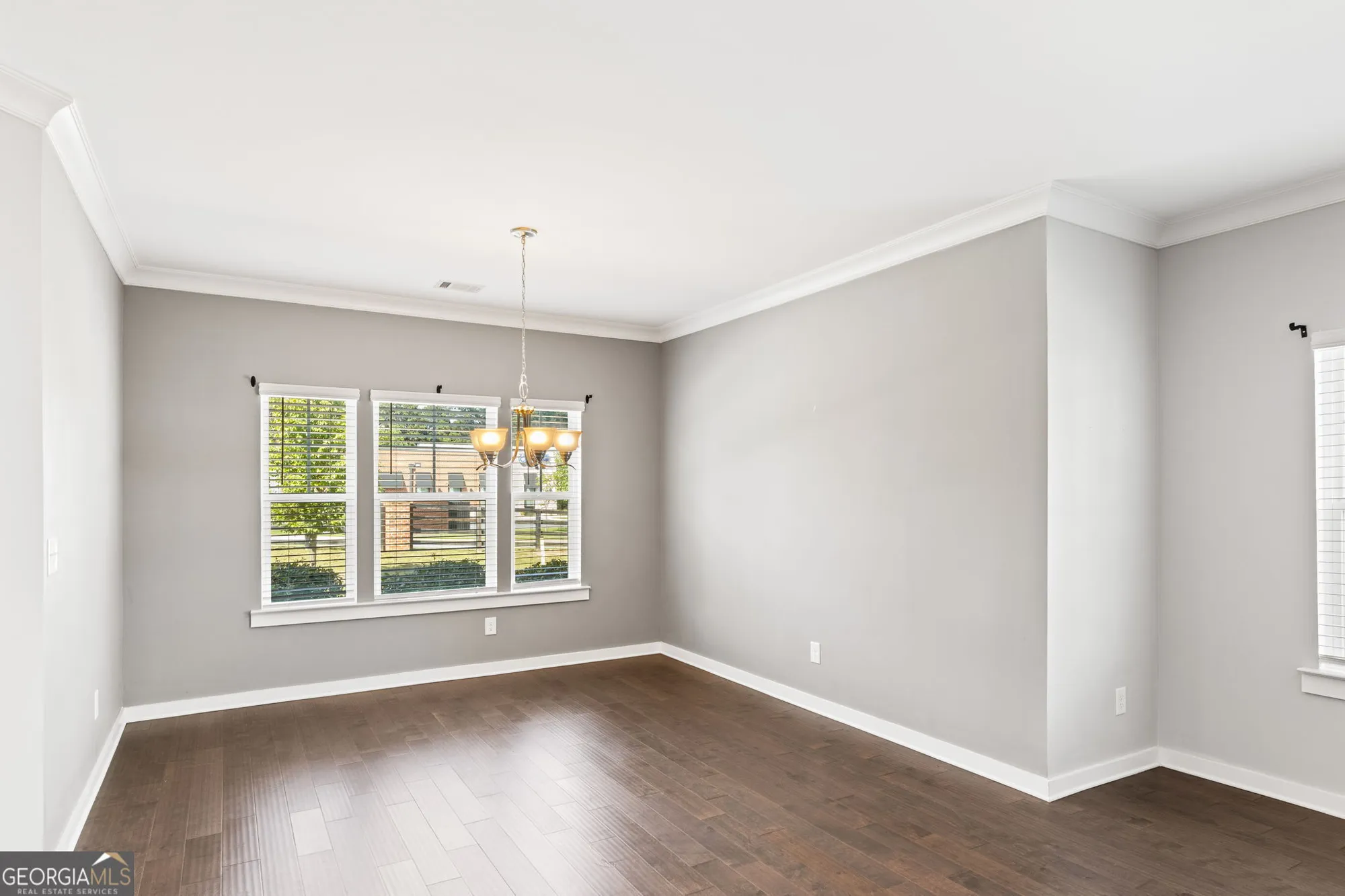 Property Slideshow image 4 of 26 | 2487 rathburn cir, Loganville, GA, 30052