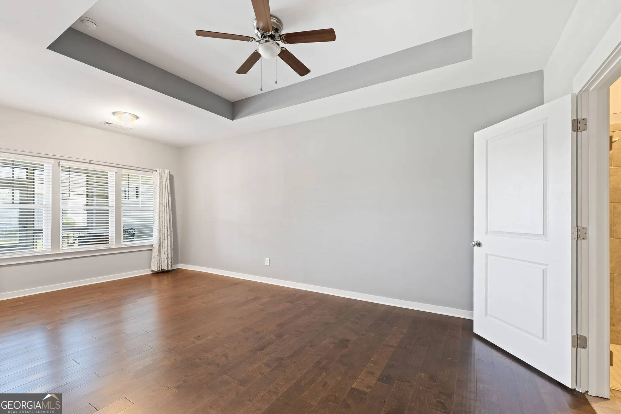 Property Slideshow image 16 of 26 | 2487 rathburn cir, Loganville, GA, 30052