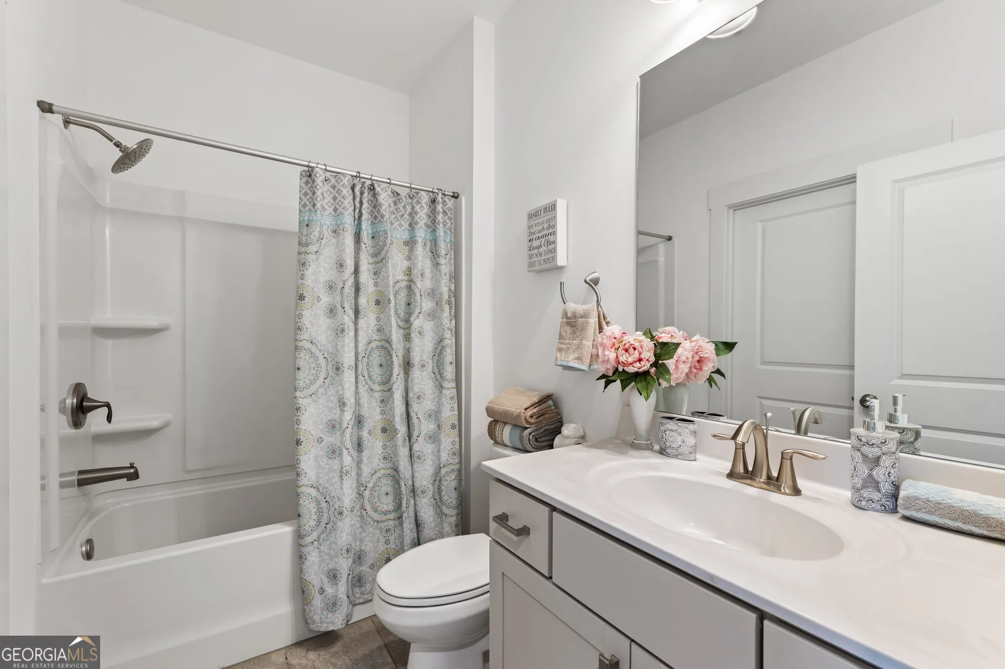 Property Slideshow image 24 of 26 | 2487 rathburn cir, Loganville, GA, 30052