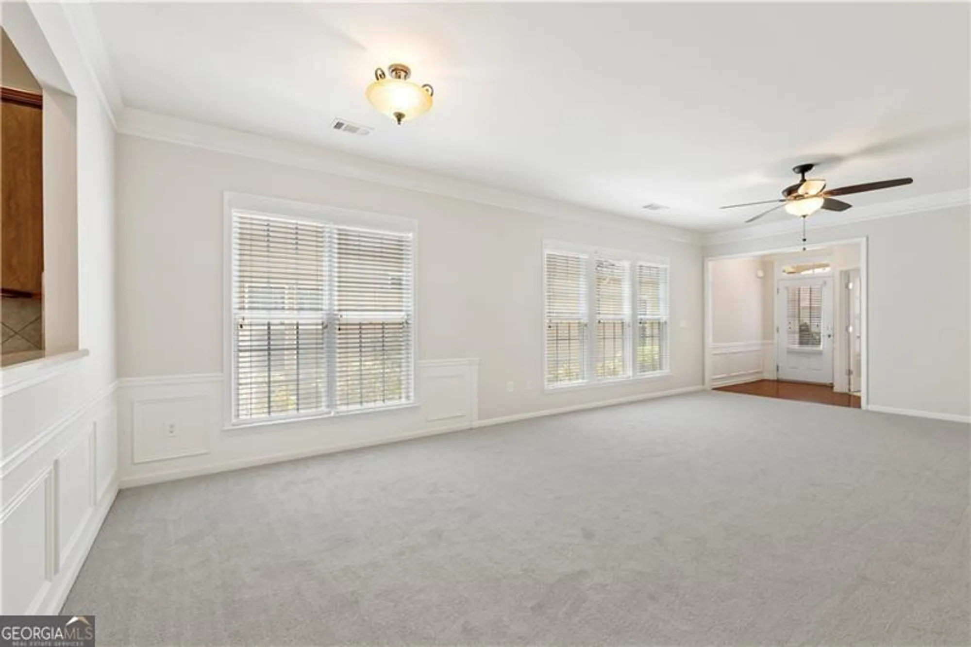 Property Slideshow image 11 of 47 | 6241 greenstone cir, Hoschton, GA, 30548