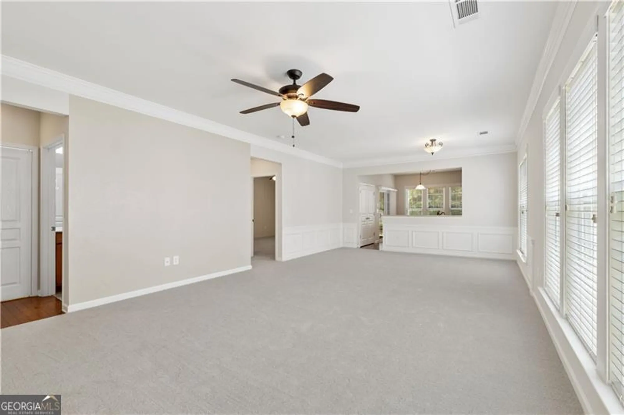 Property Slideshow image 9 of 47 | 6241 greenstone cir, Hoschton, GA, 30548
