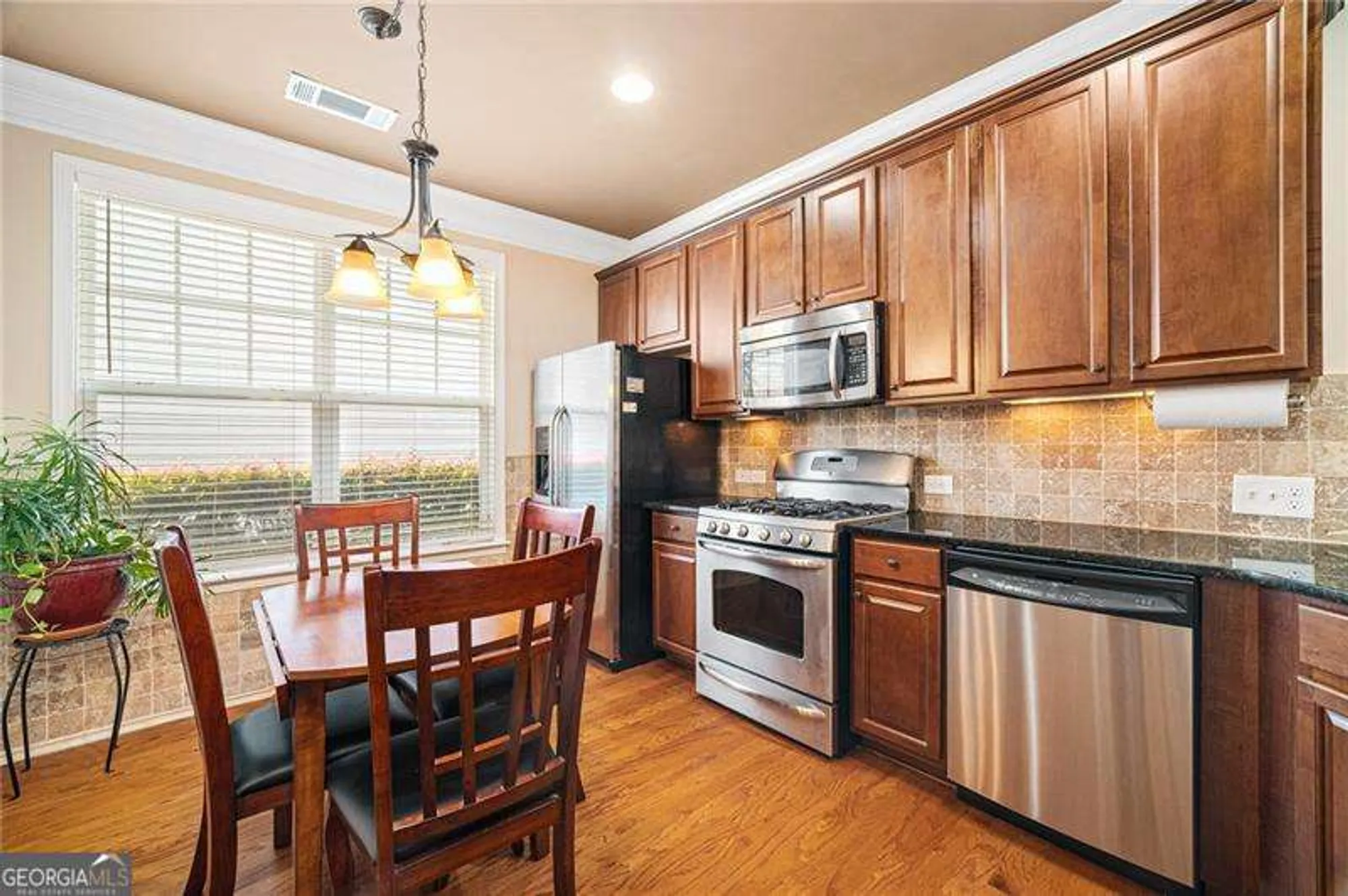 Property Slideshow image 11 of 55 | 3180 willow creek dr, Gainesville, GA, 30504