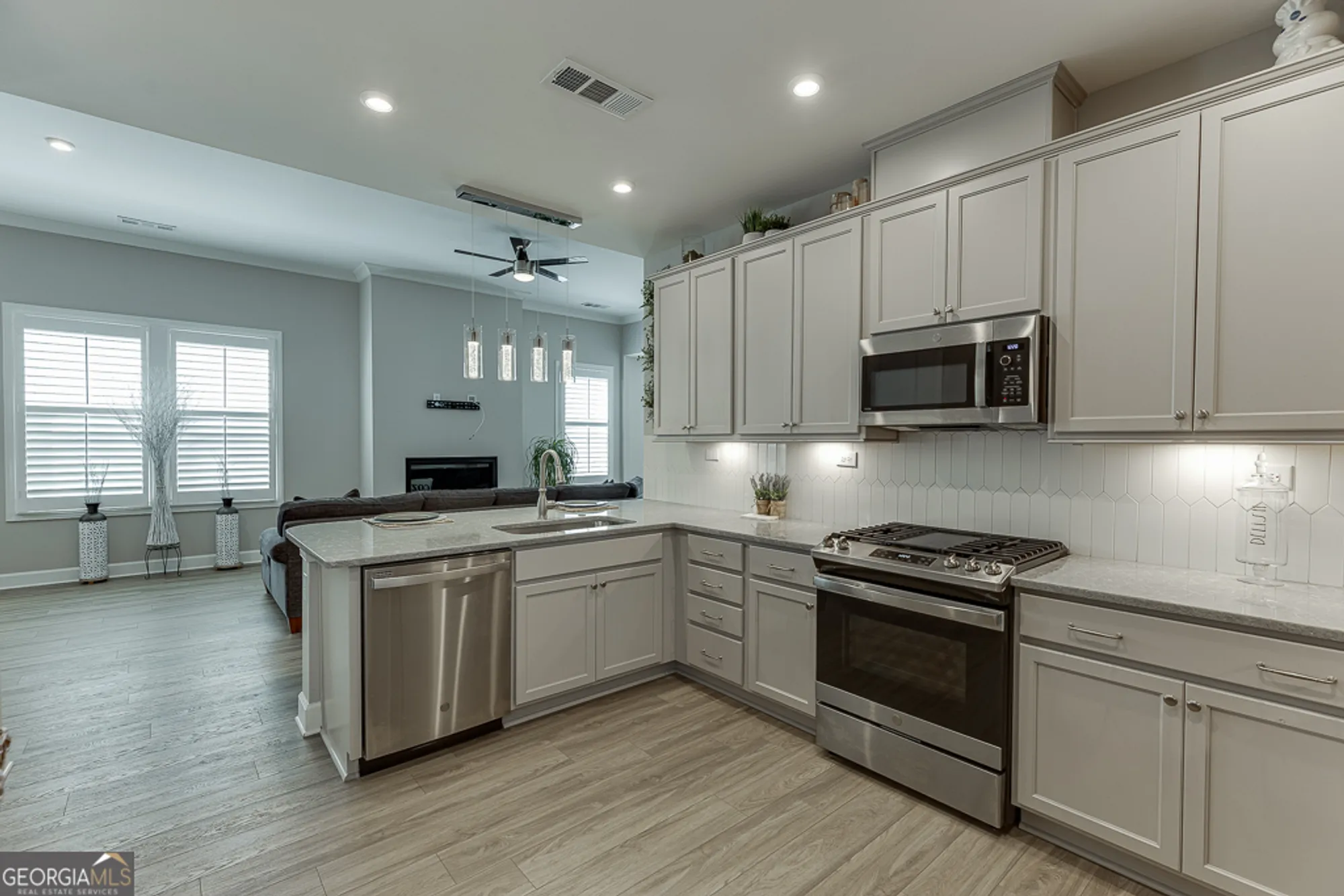 Property Slideshow image 18 of 50 | 452 ontario ln, Hoschton, GA, 30548