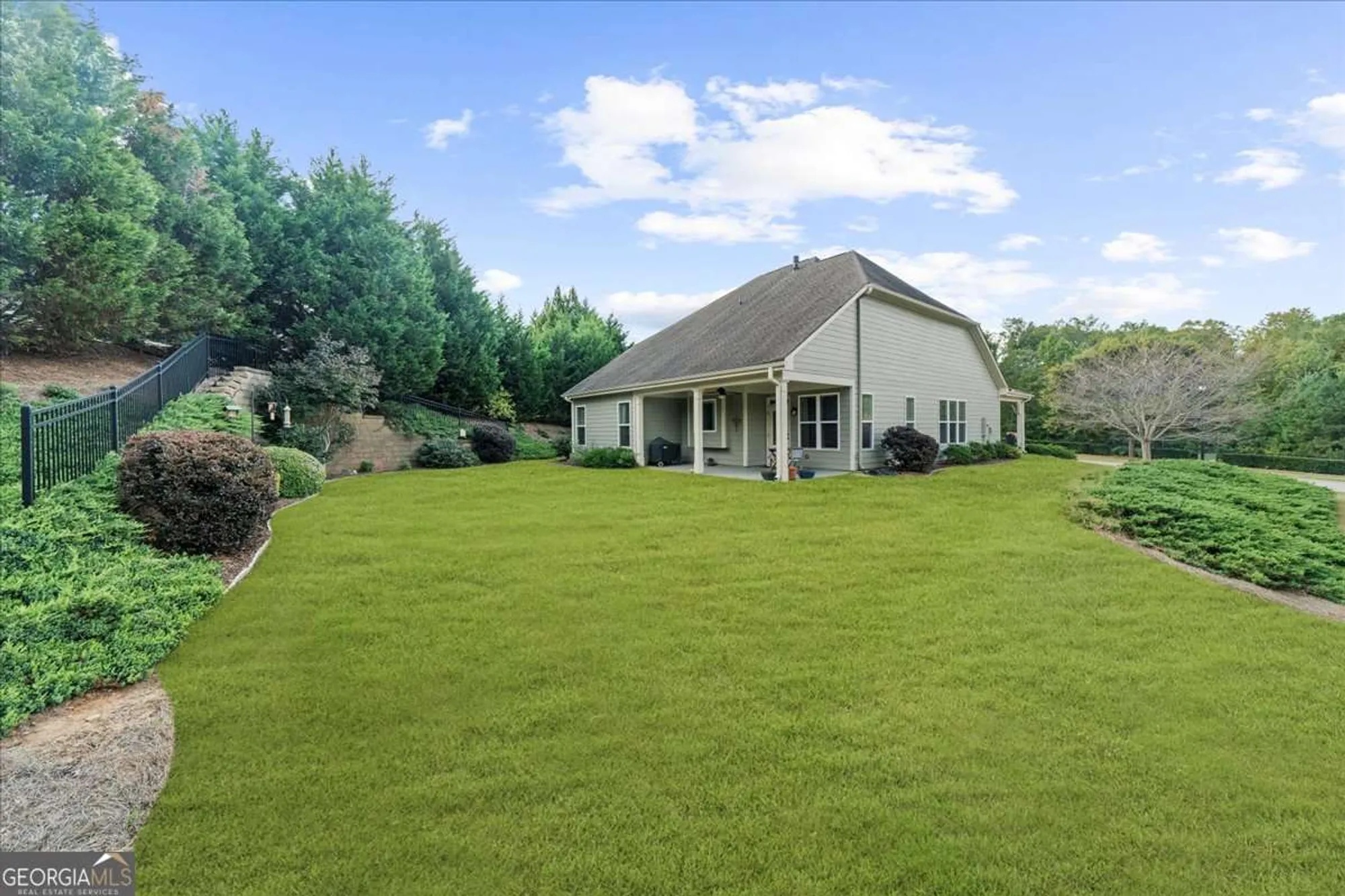 Property Slideshow image 34 of 60 | 3312 cresswind pkwy, Gainesville, GA, 30504