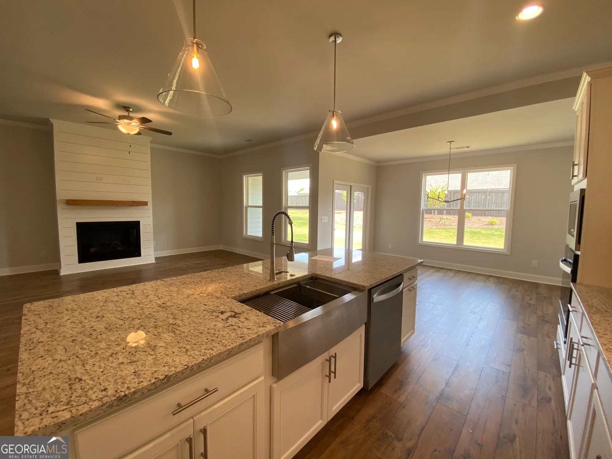 Property Slideshow image 19 of 64 | 164 oakdale rd # 33, Jefferson, GA, 30549