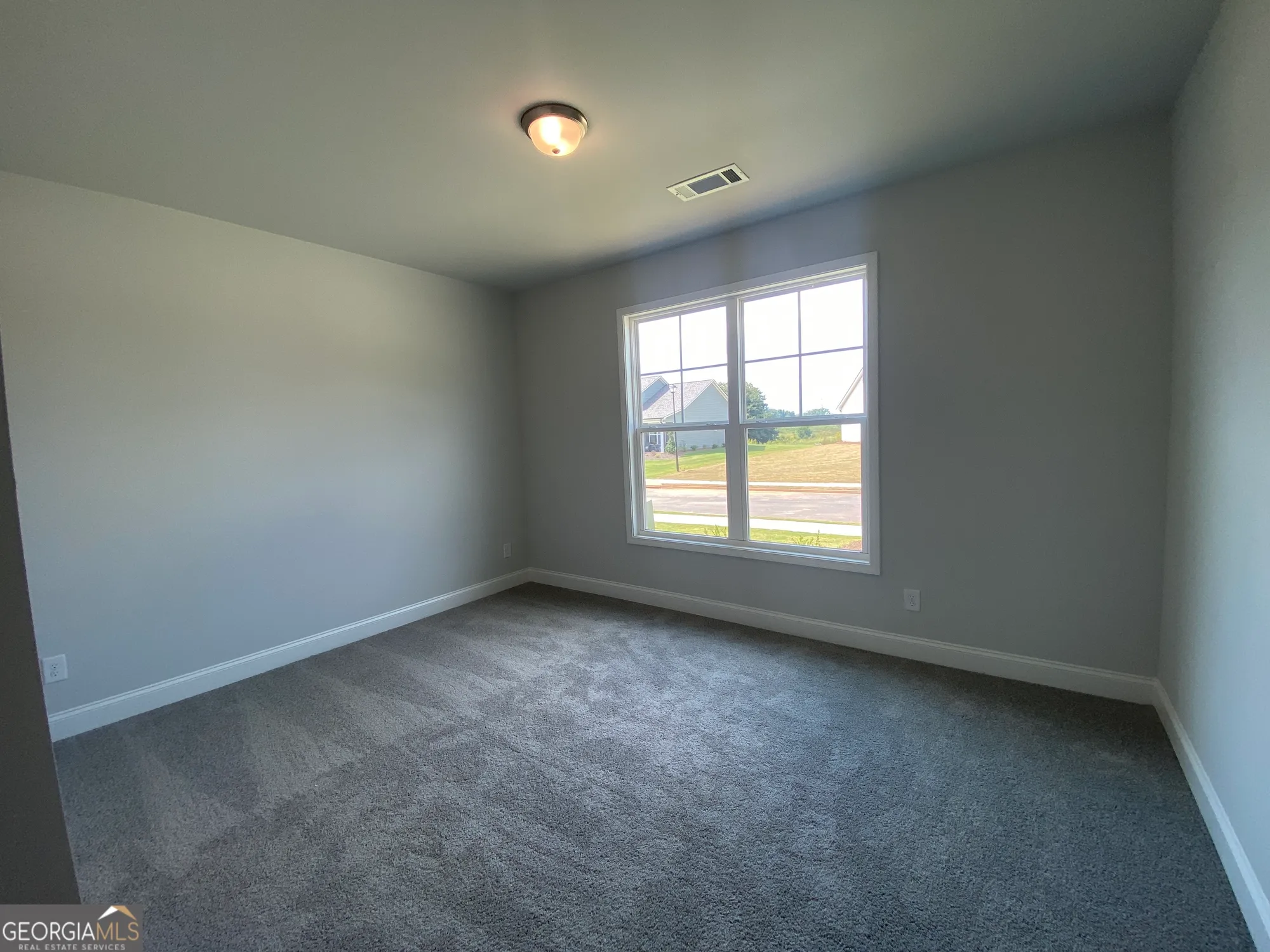 Property Slideshow image 7 of 64 | 164 oakdale rd # 33, Jefferson, GA, 30549