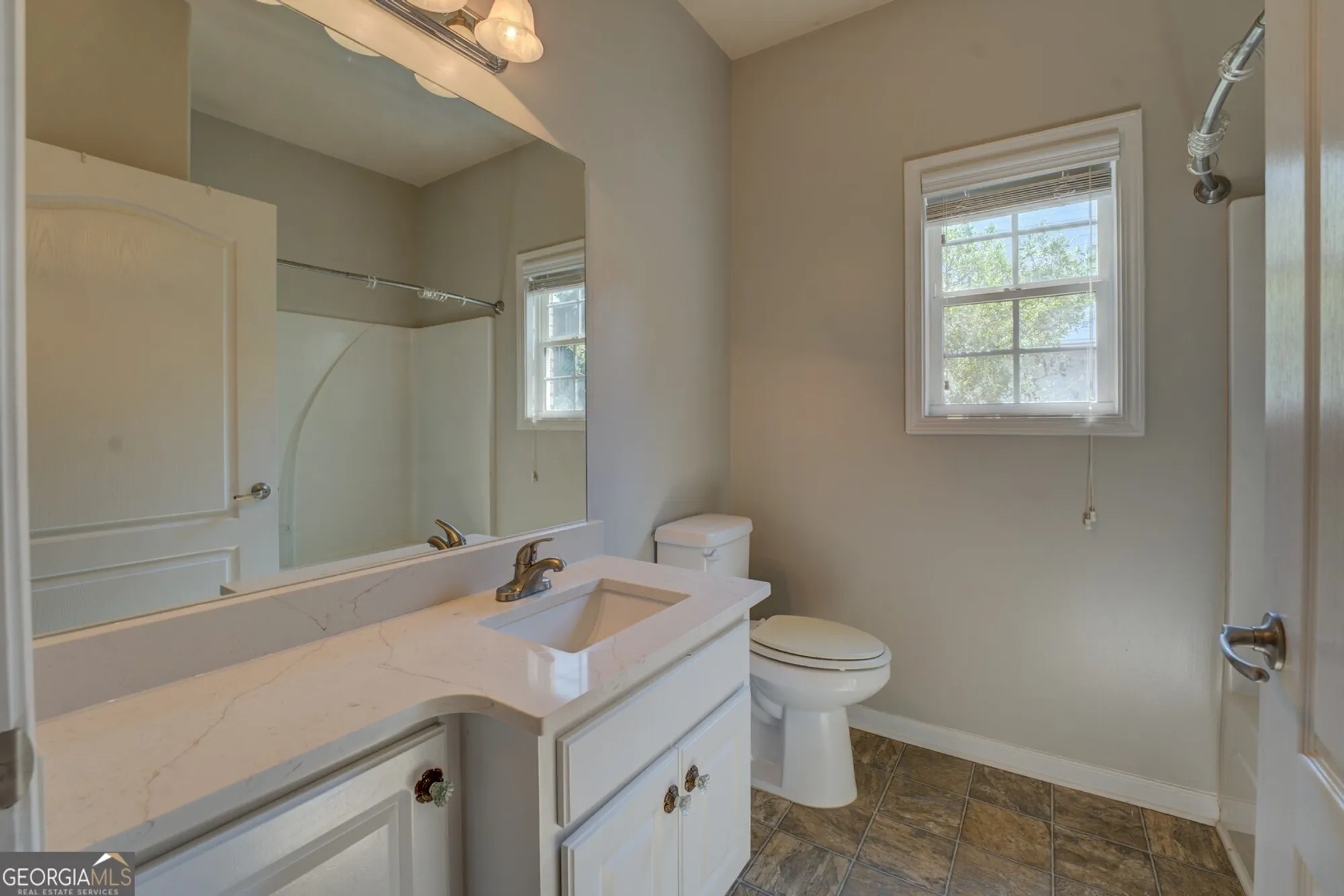 Property Slideshow image 33 of 44 | 413 crossroads dr, Social Circle, GA, 30025
