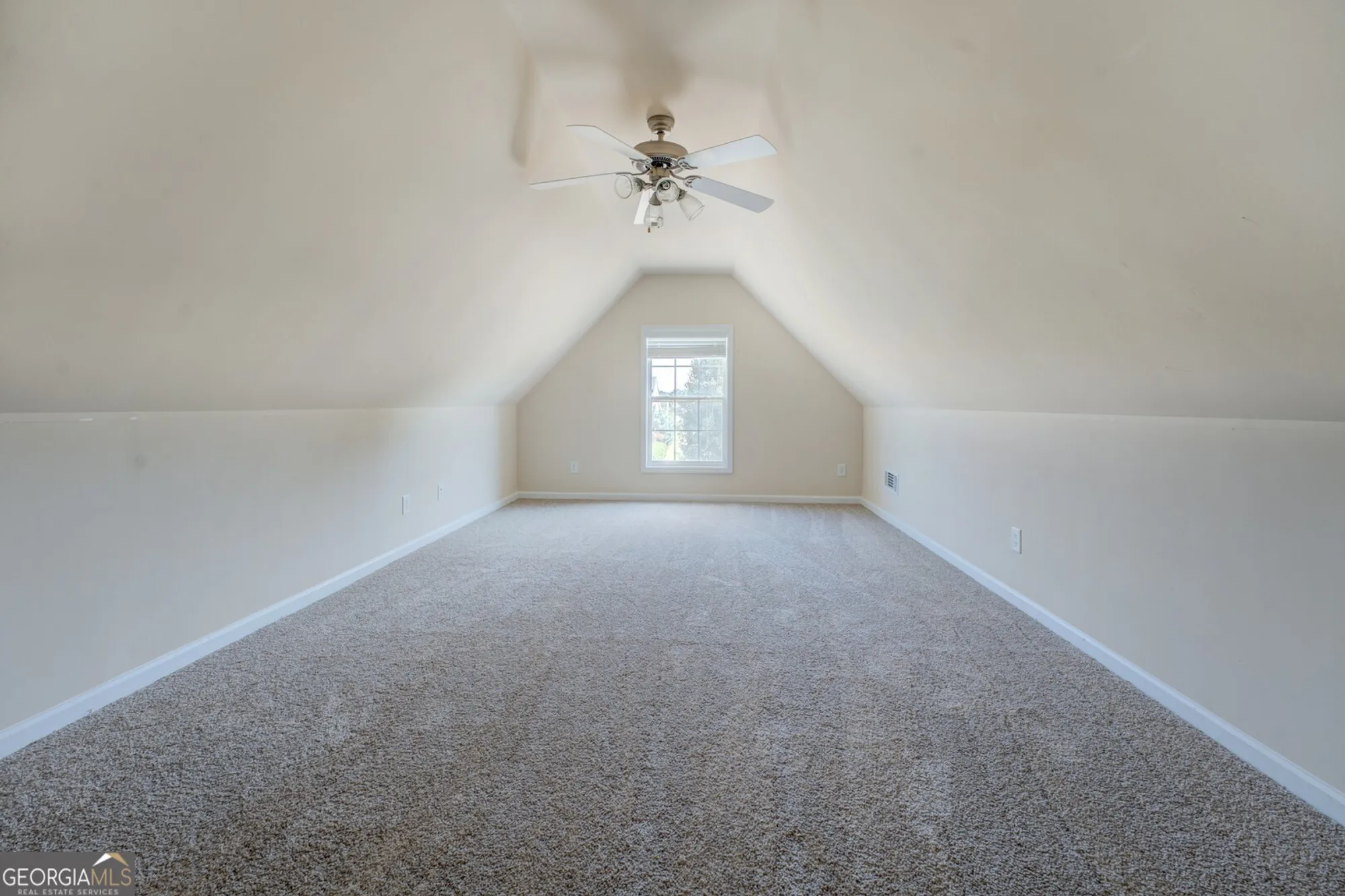 Property Slideshow image 37 of 44 | 413 crossroads dr, Social Circle, GA, 30025