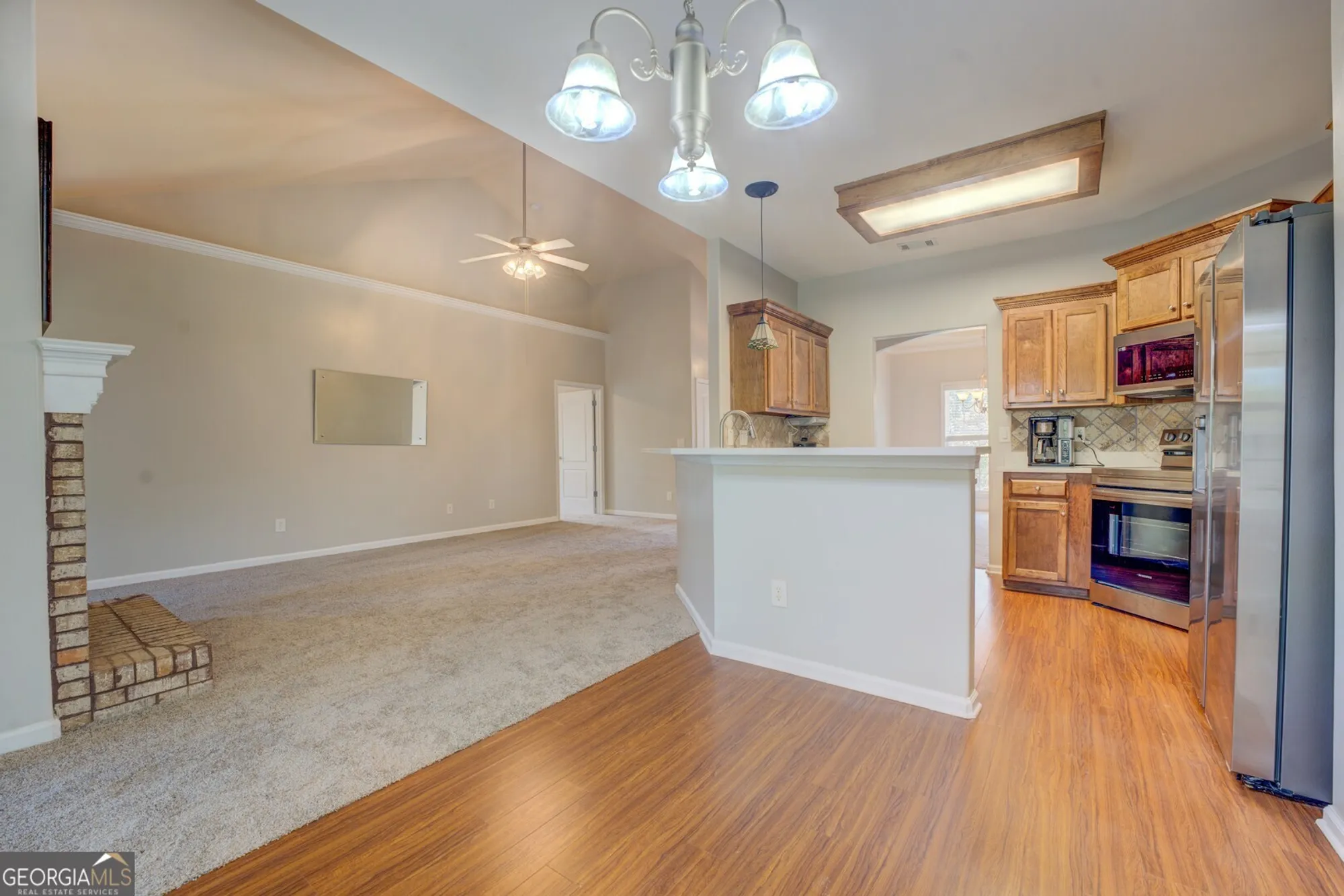 Property Slideshow image 17 of 44 | 413 crossroads dr, Social Circle, GA, 30025